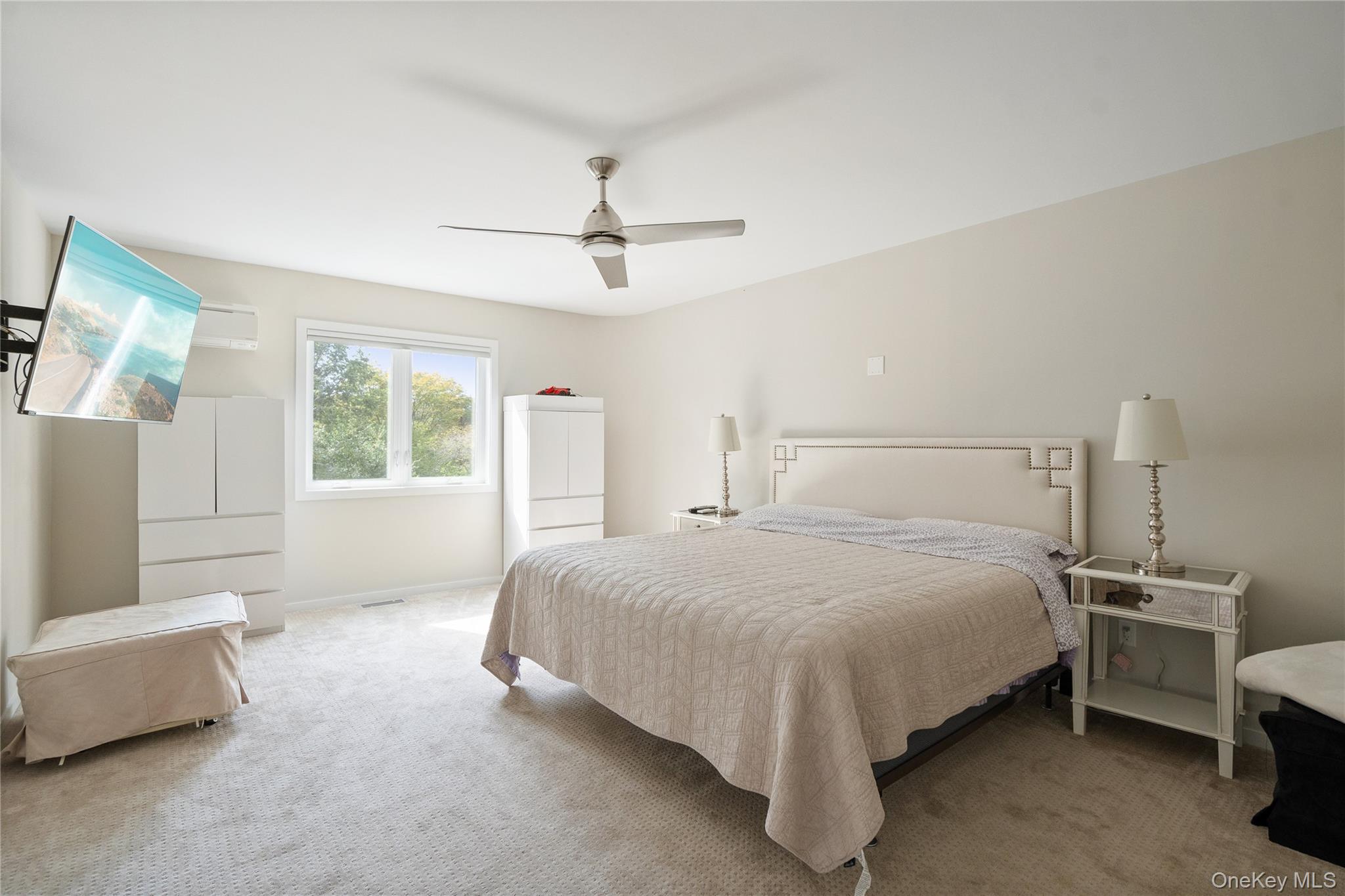 9 Peacock Path, East Quogue, NY 11942