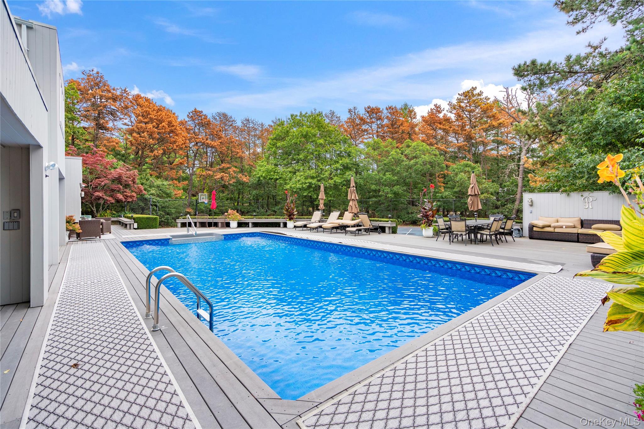 9 Peacock Path, East Quogue, NY 11942