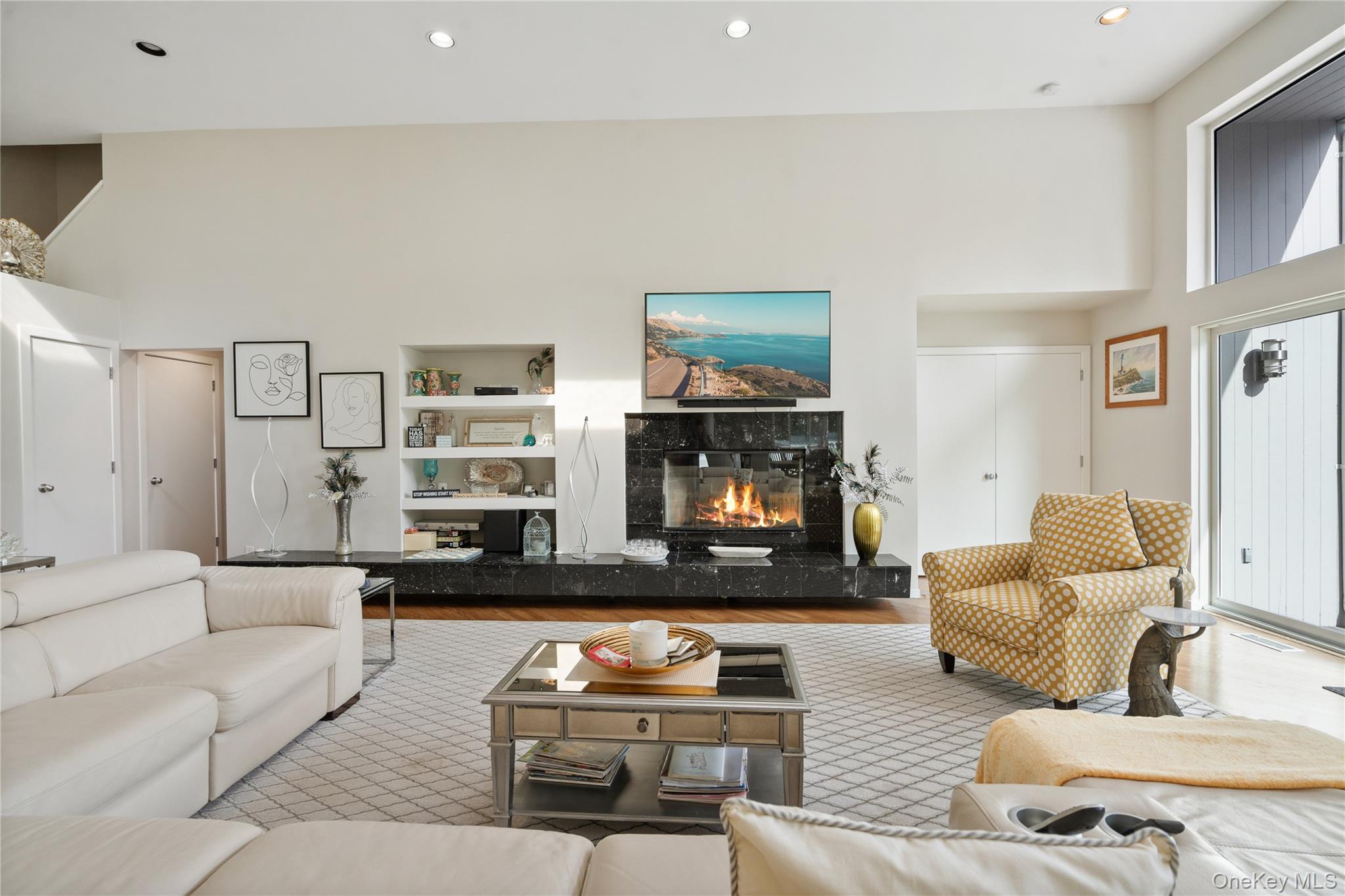 9 Peacock Path, East Quogue, NY 11942