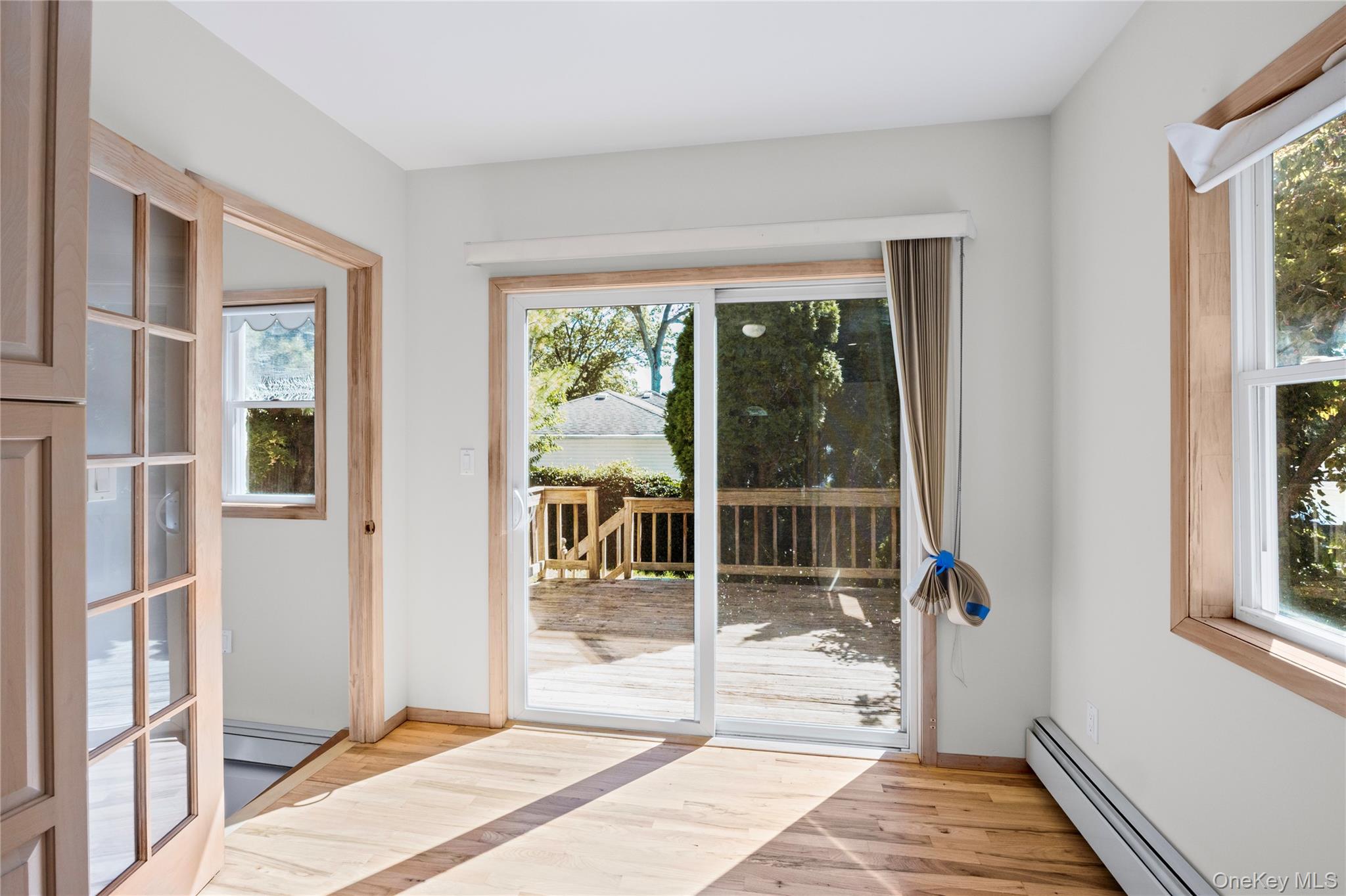 84 Broadway, Ronkonkoma, NY 11779