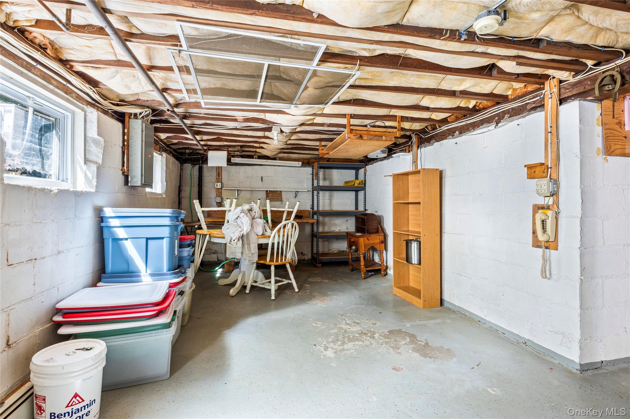 84 Broadway, Ronkonkoma, NY 11779