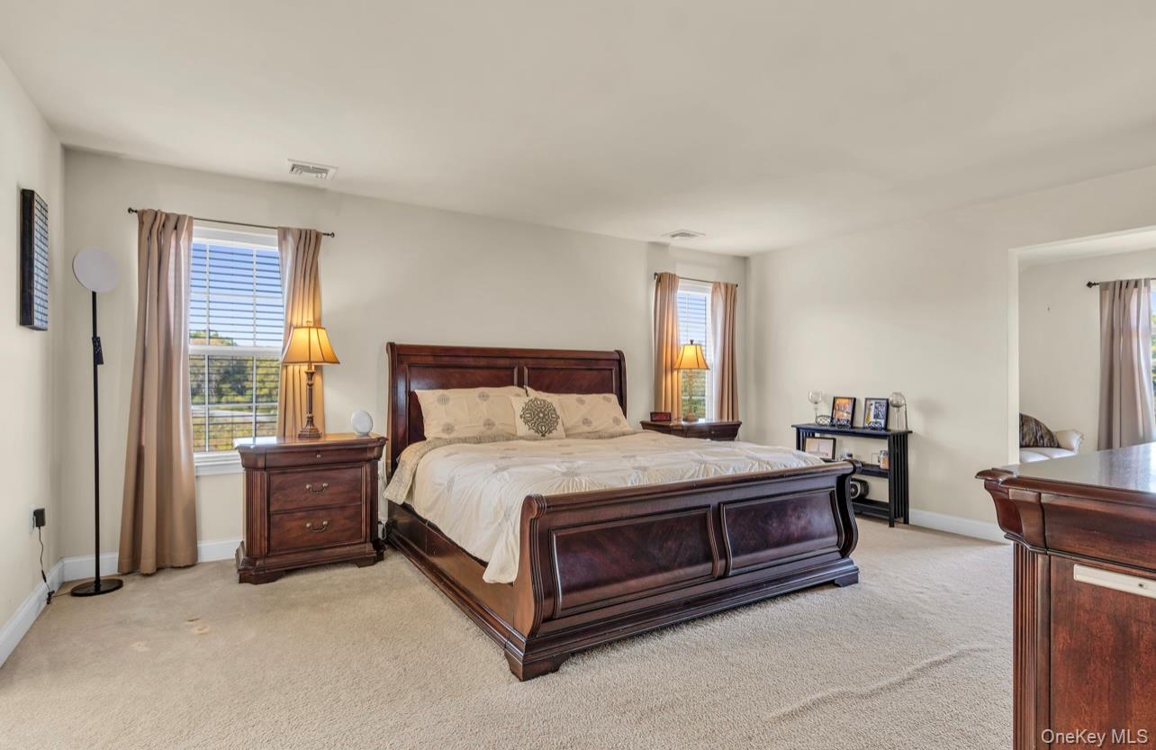 59 Luthien Forest Road, Rock Tavern, NY 12553