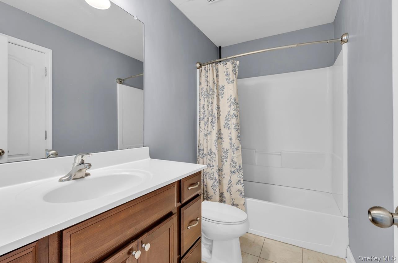 59 Luthien Forest Road, Rock Tavern, NY 12553