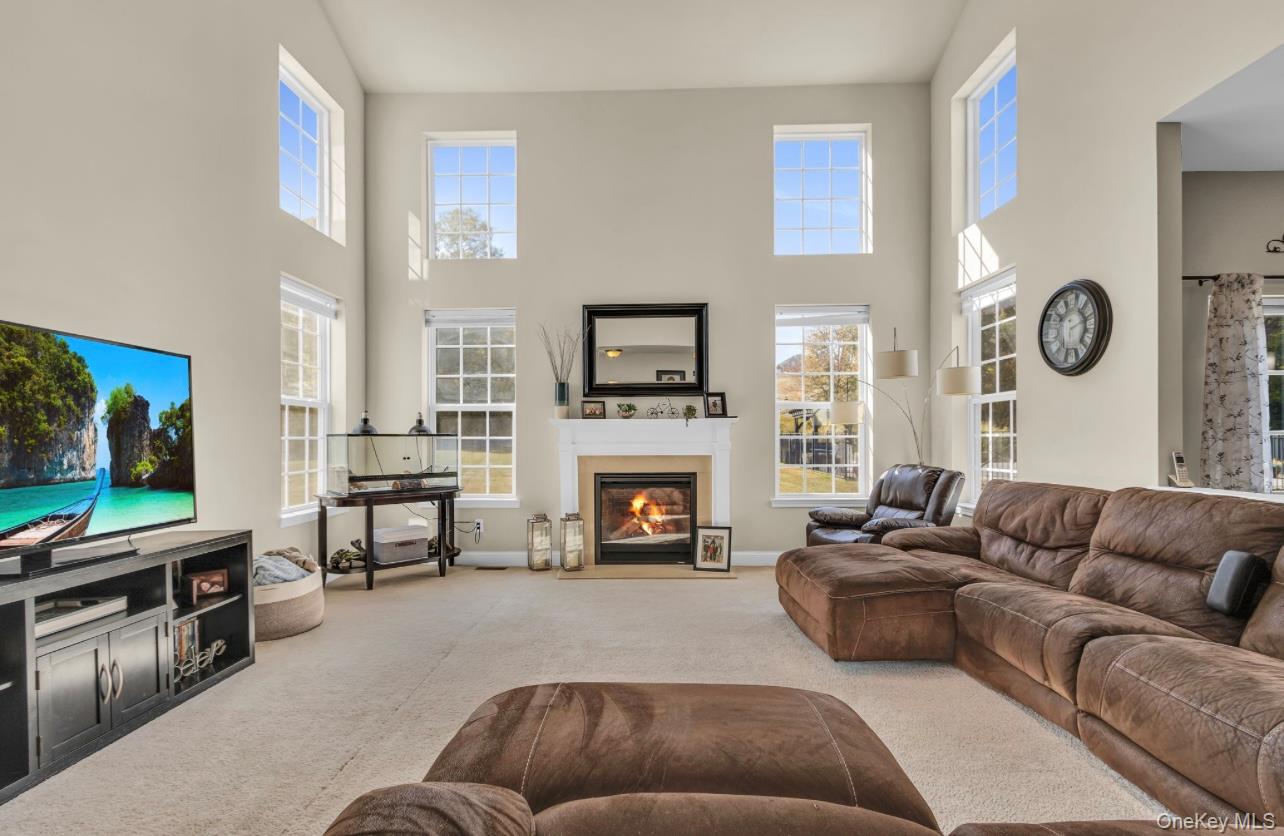 59 Luthien Forest Road, Rock Tavern, NY 12553