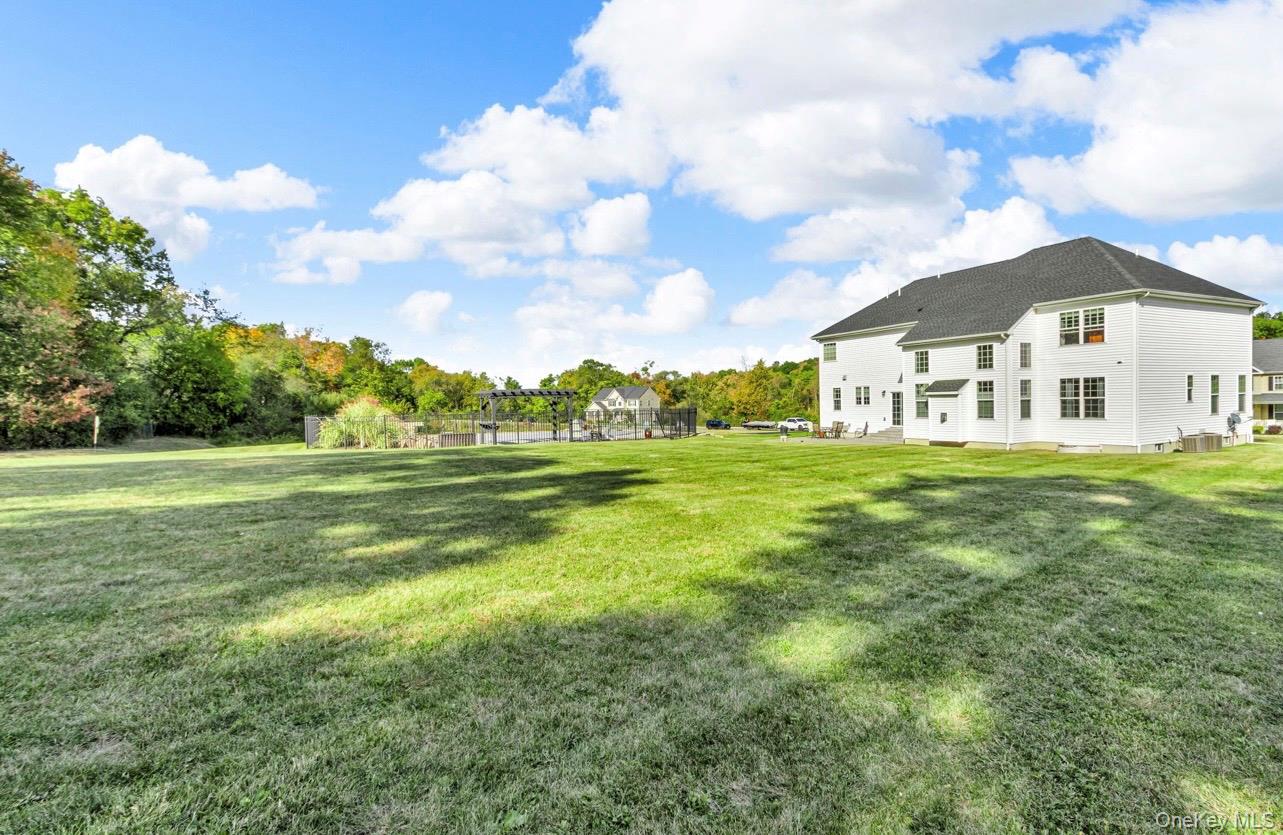 59 Luthien Forest Road, Rock Tavern, NY 12553