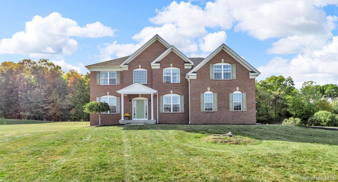 59 Luthien Forest Road, Rock Tavern, NY 12553