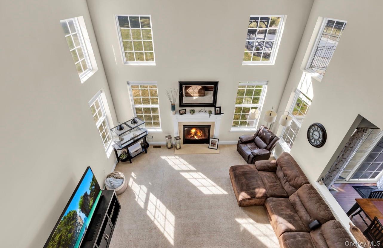 59 Luthien Forest Road, Rock Tavern, NY 12553