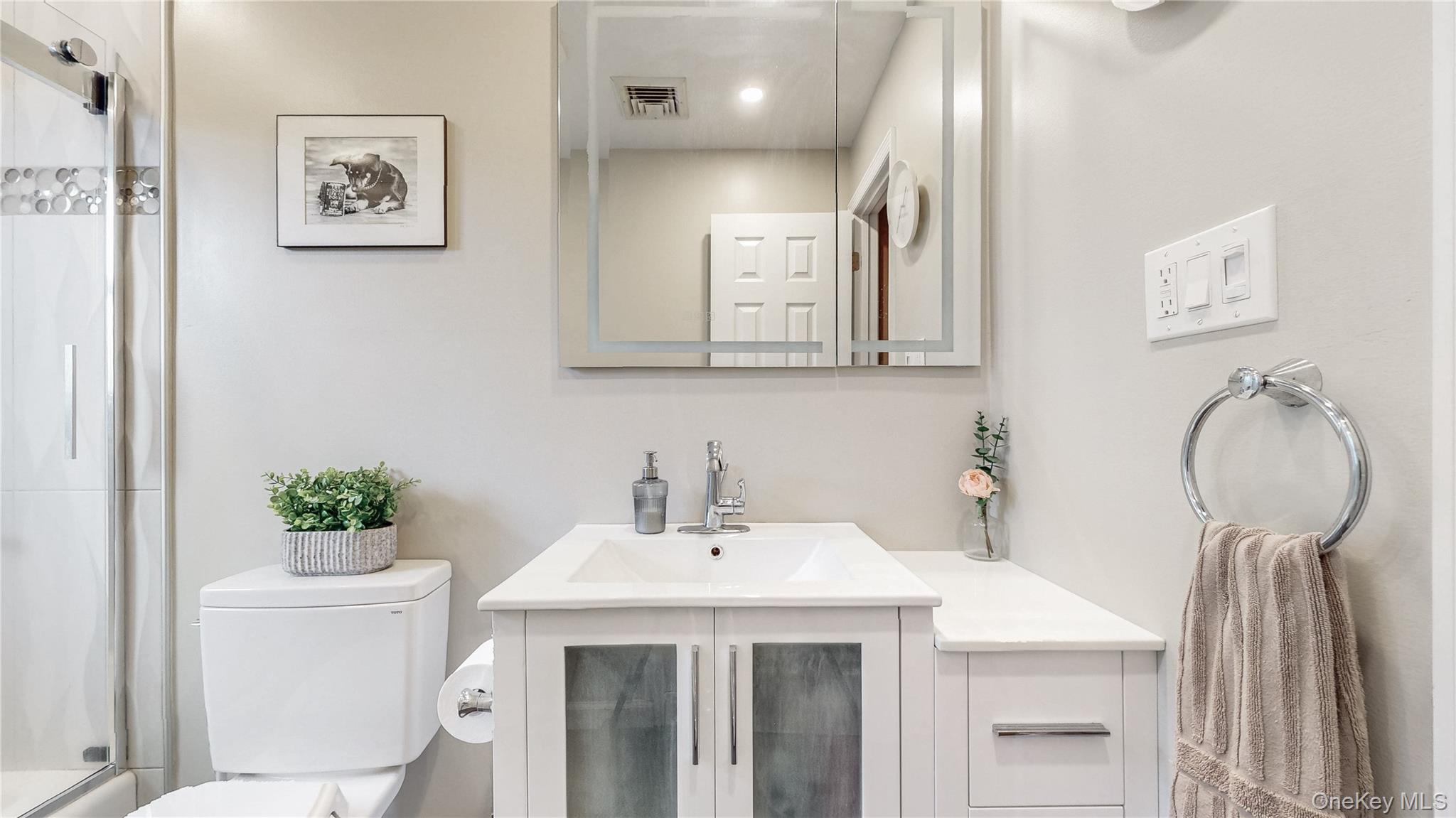 62 Summit Street, Hicksville, NY 11801