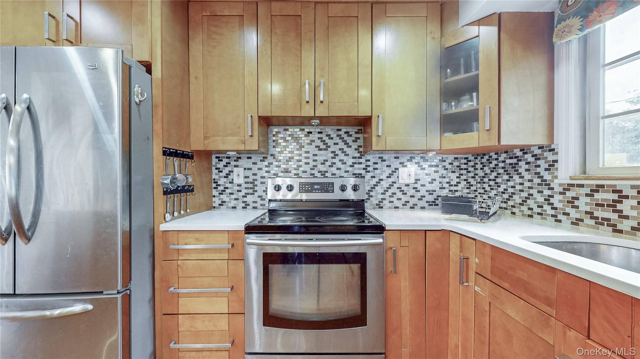 62 Summit Street, Hicksville, NY 11801