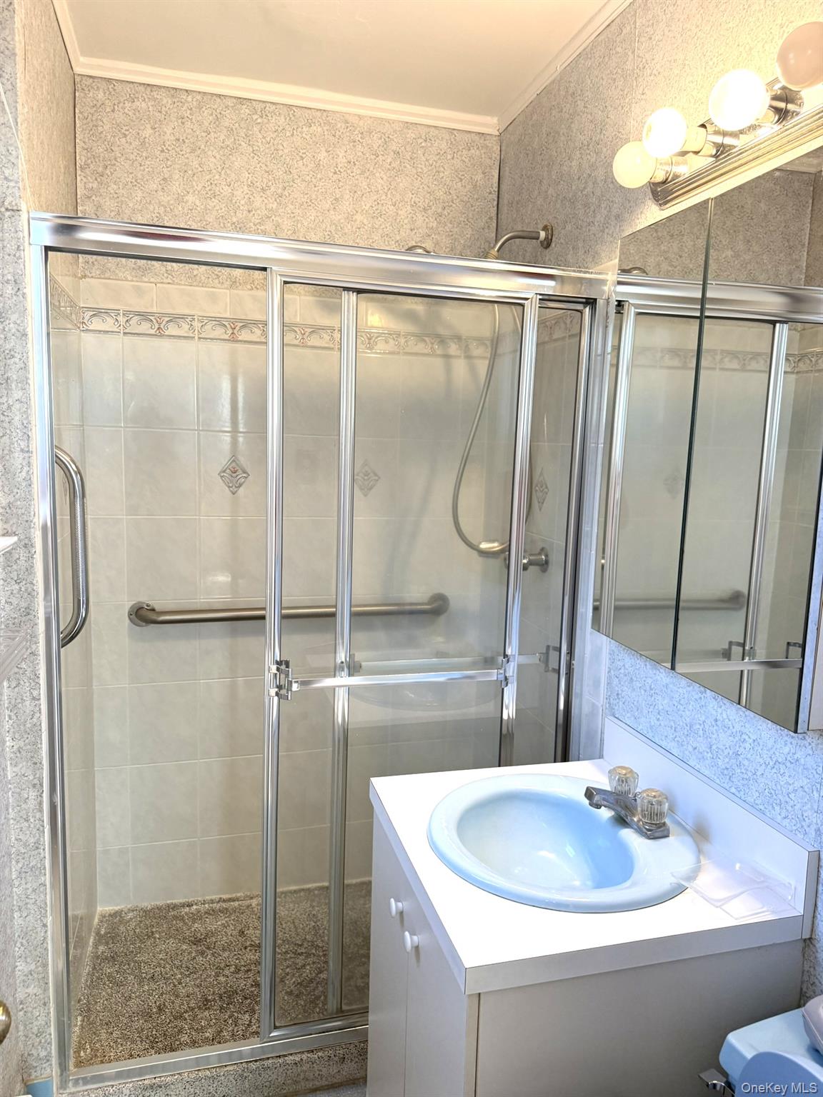 40 Daley Place # 124, Lynbrook, NY 11563