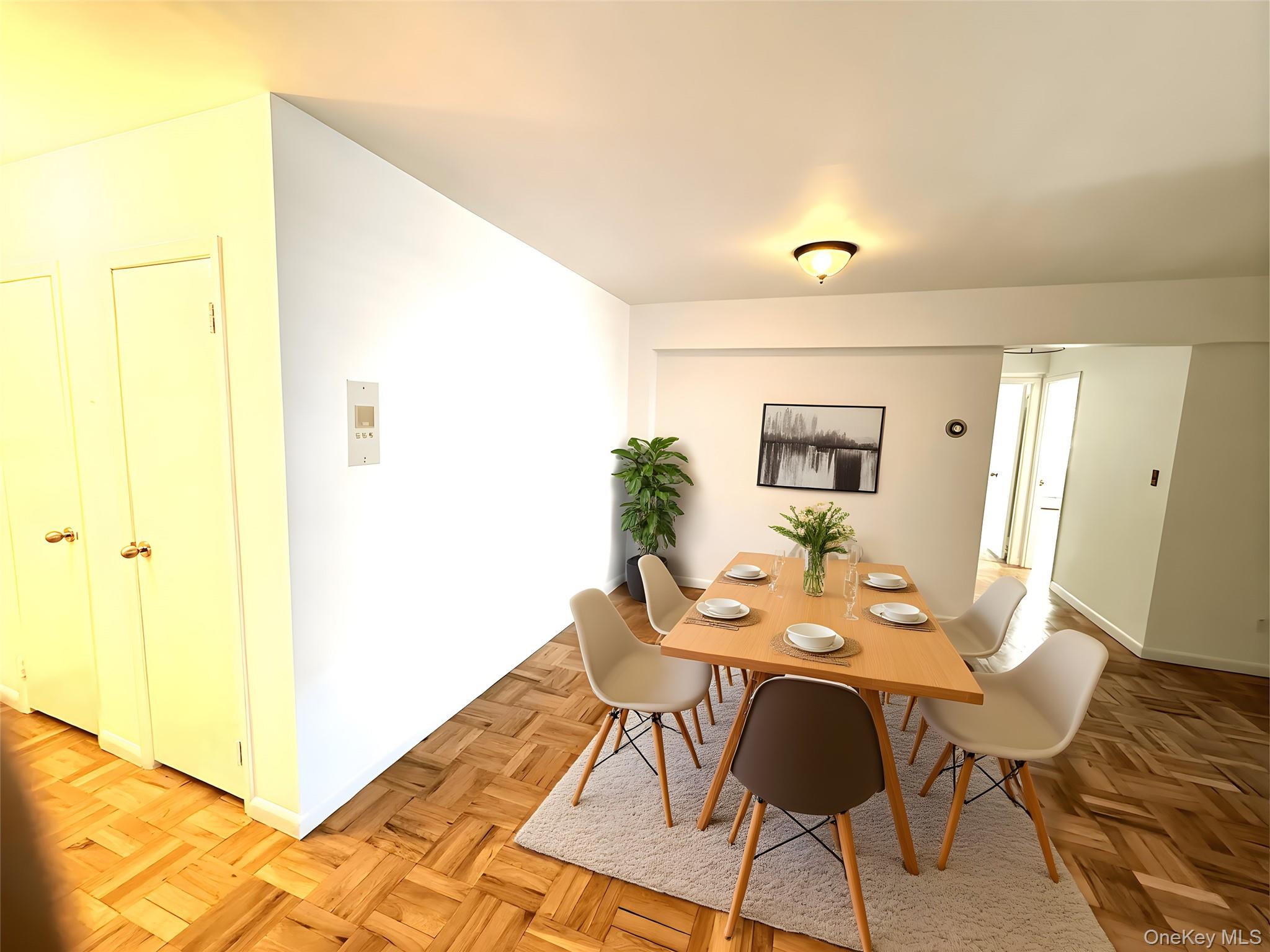 40 Daley Place # 124, Lynbrook, NY 11563