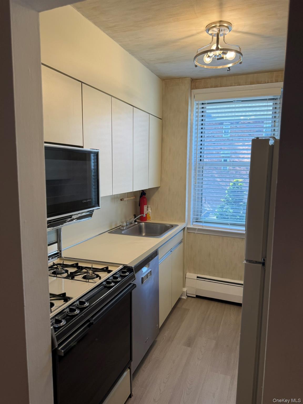 40 Daley Place # 124, Lynbrook, NY 11563