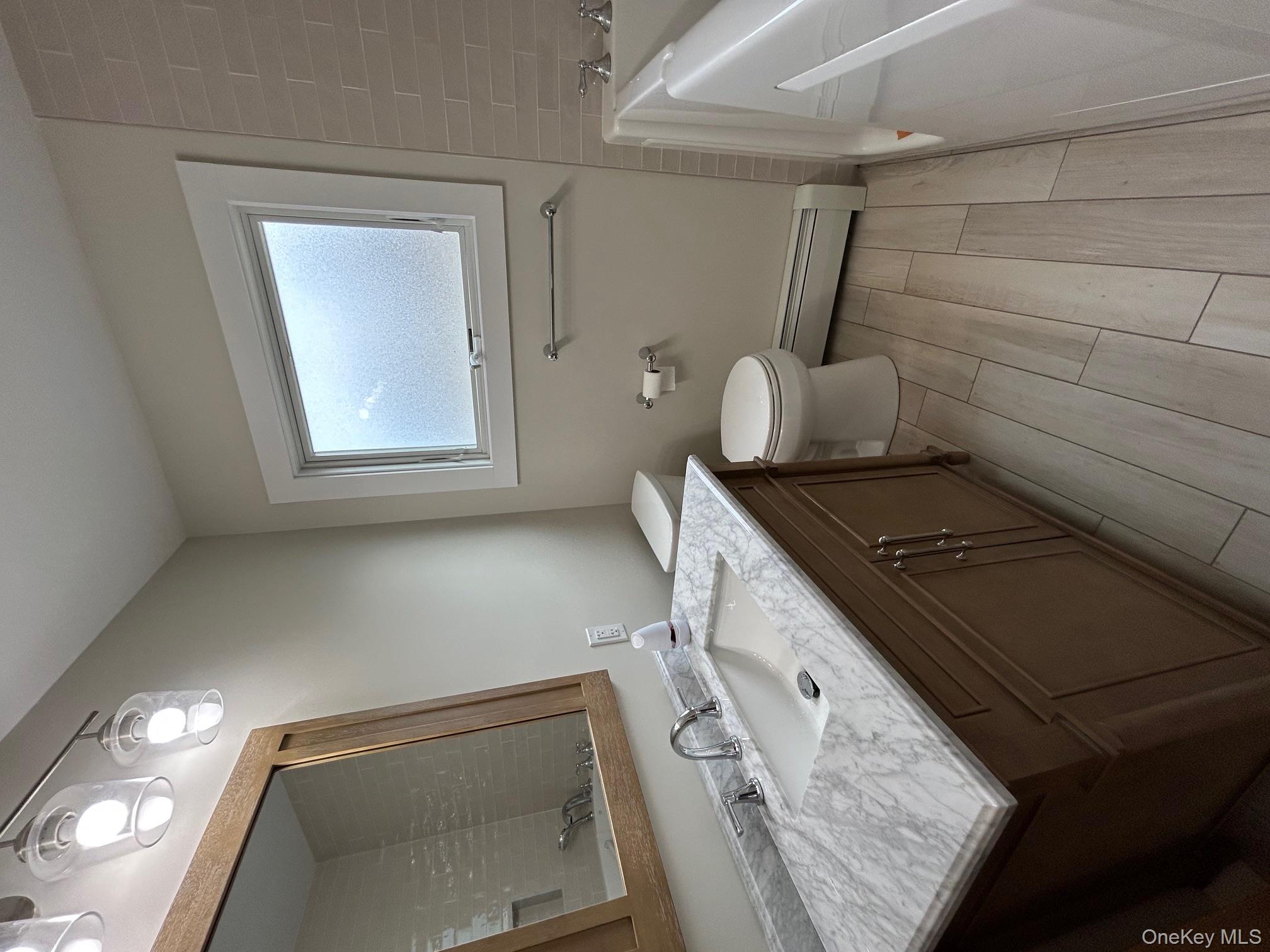 27 Taca Boulevard, Deer Park, NY 11729