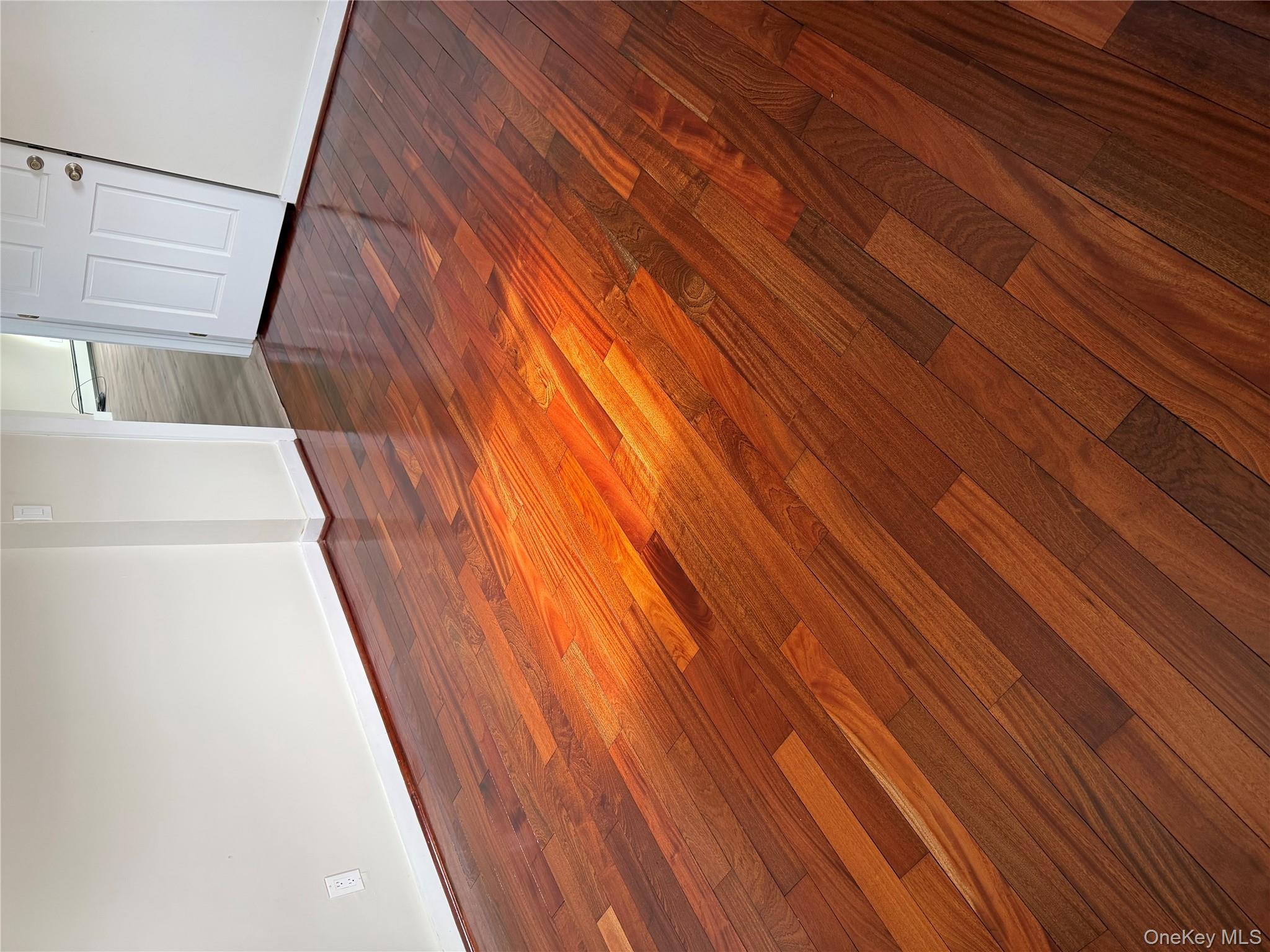 27 Taca Boulevard, Deer Park, NY 11729