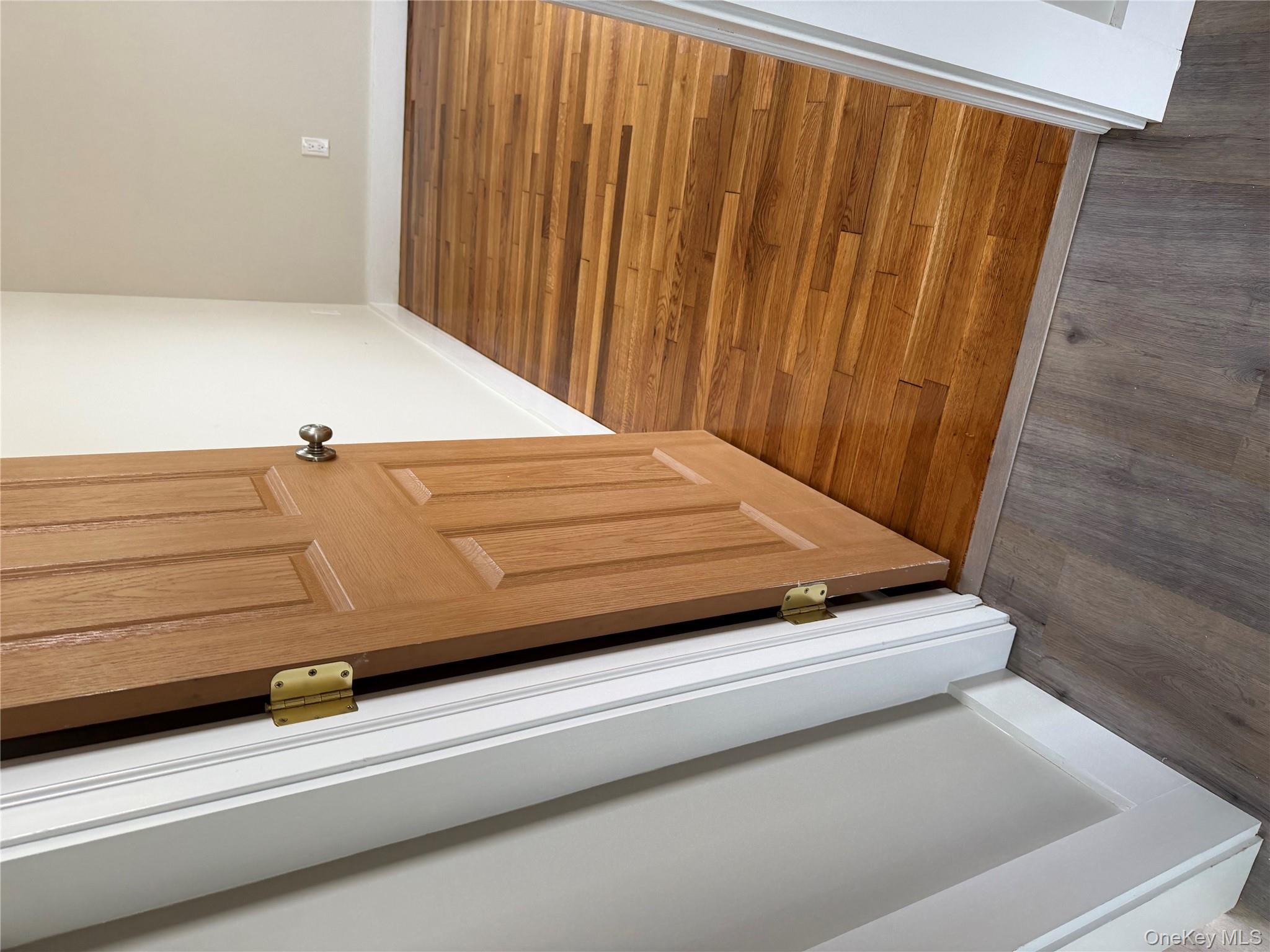 27 Taca Boulevard, Deer Park, NY 11729