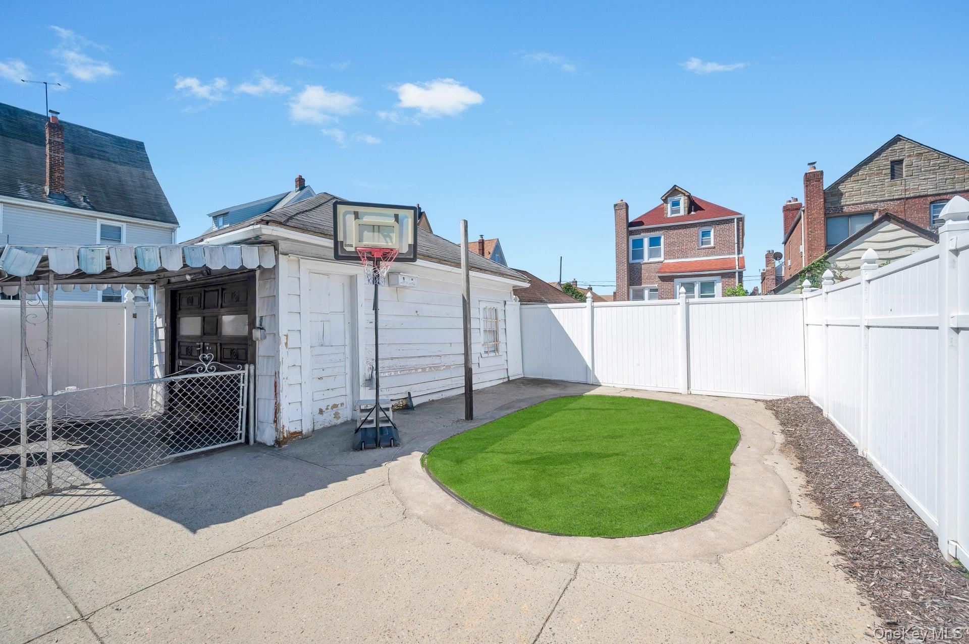 11984 178th Place, Jamaica, NY 11434