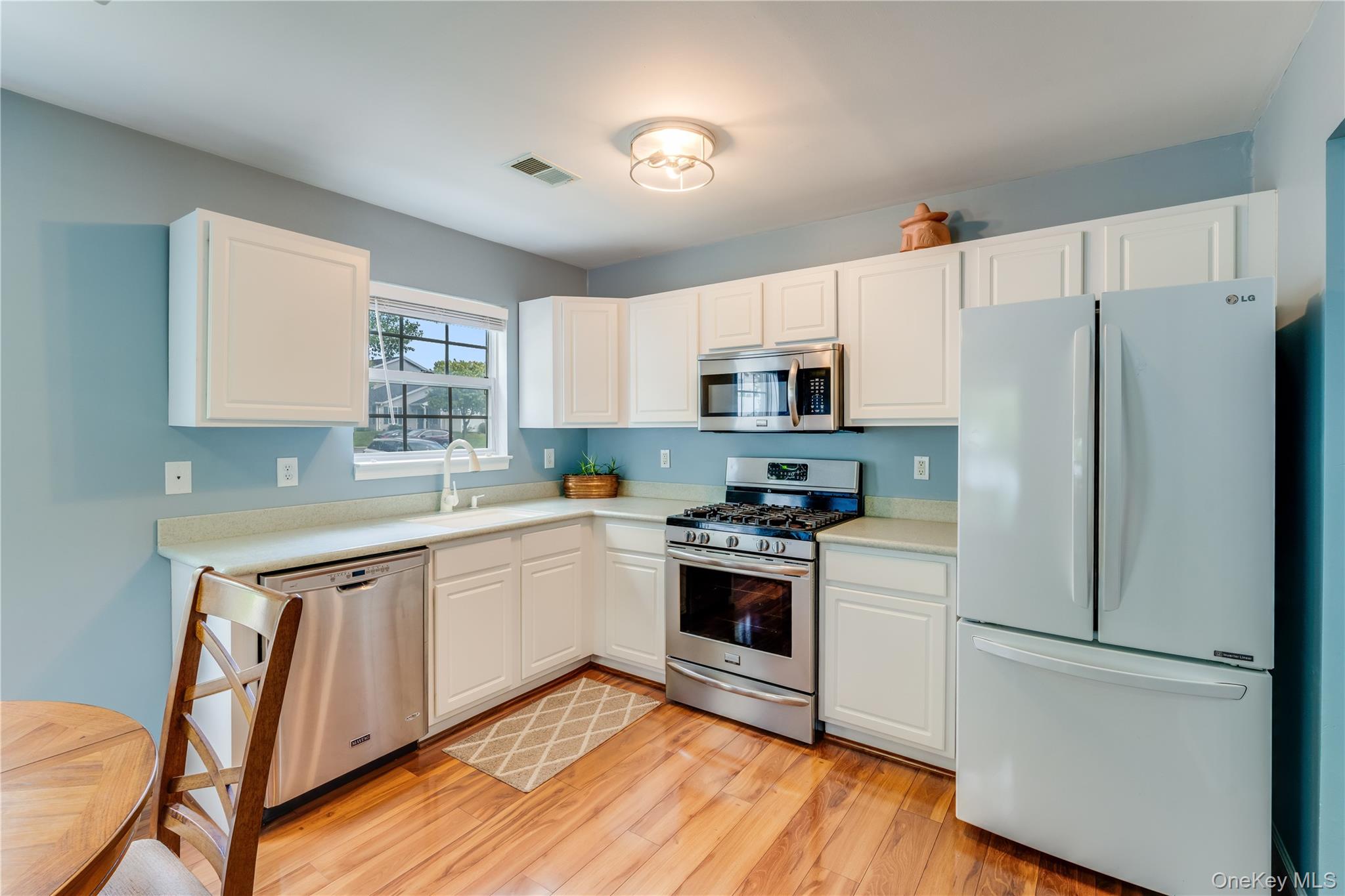 71 Biltmore Circle # 71, Huntington Station, NY 11746