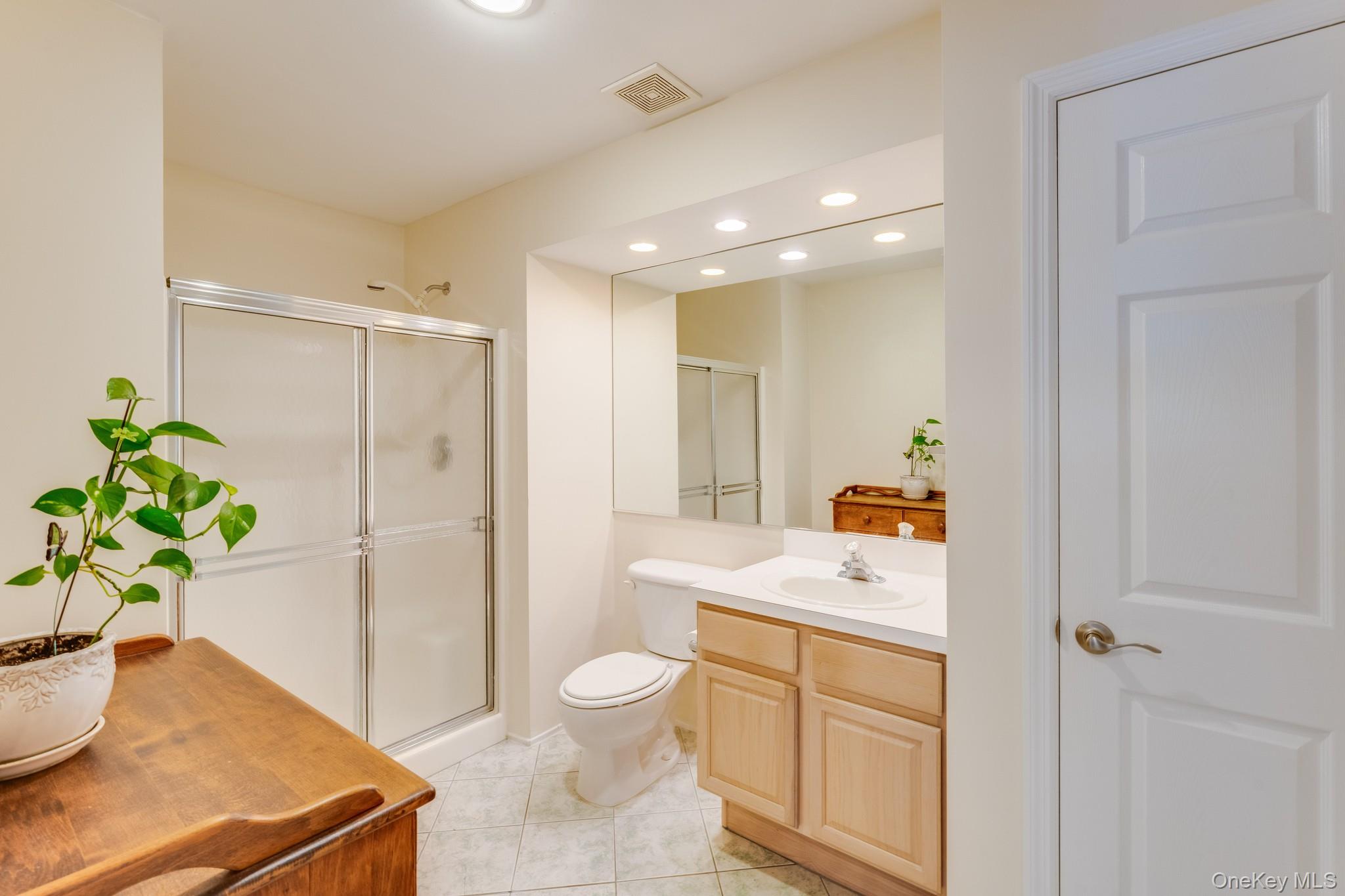 71 Biltmore Circle # 71, Huntington Station, NY 11746