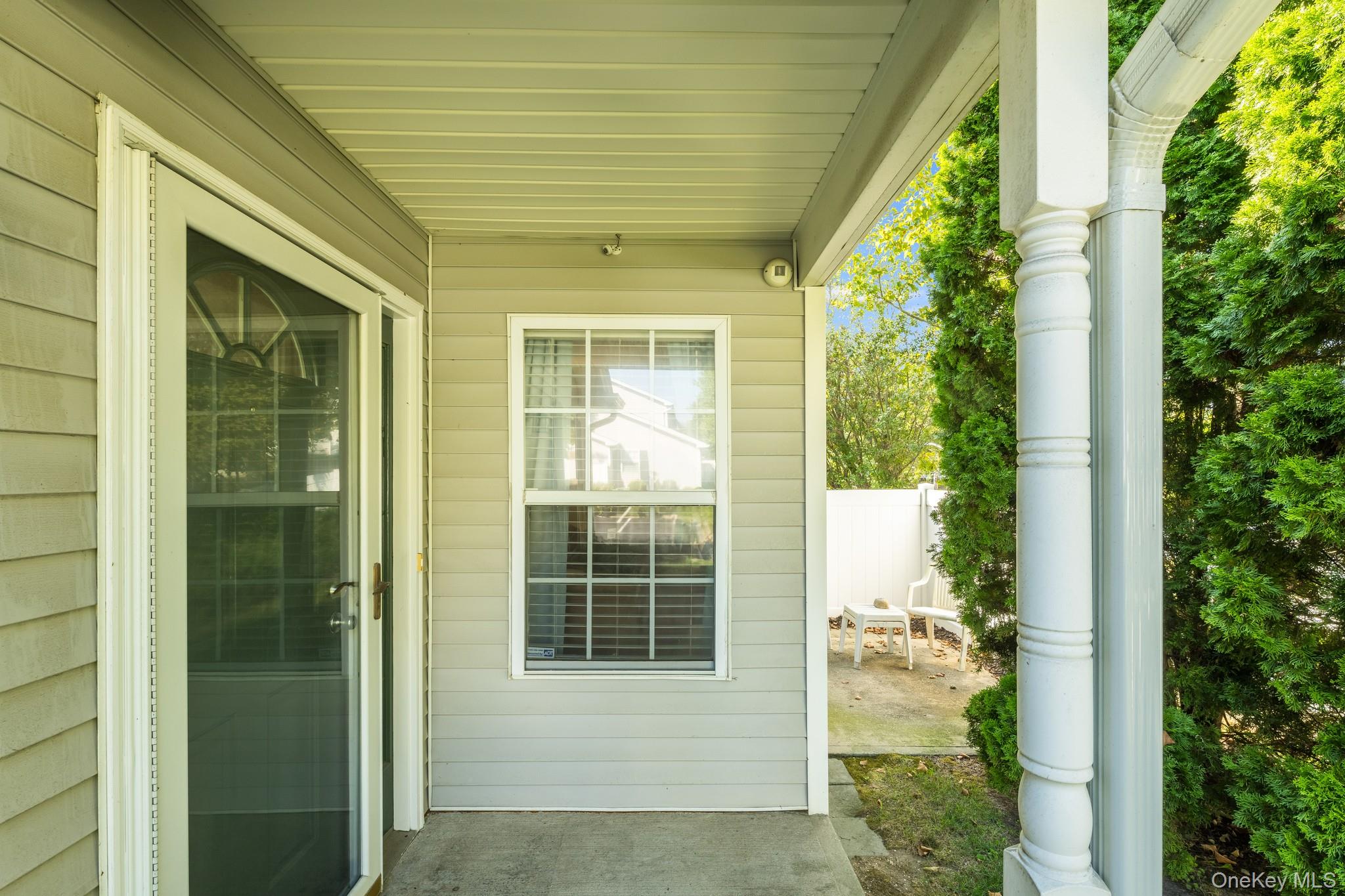 71 Biltmore Circle # 71, Huntington Station, NY 11746