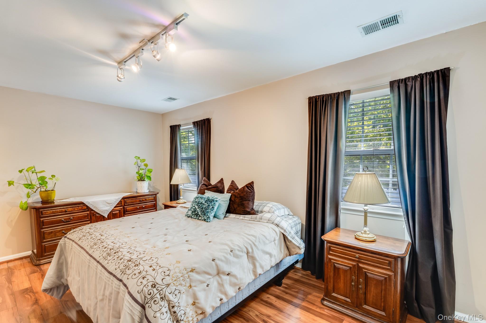 71 Biltmore Circle # 71, Huntington Station, NY 11746