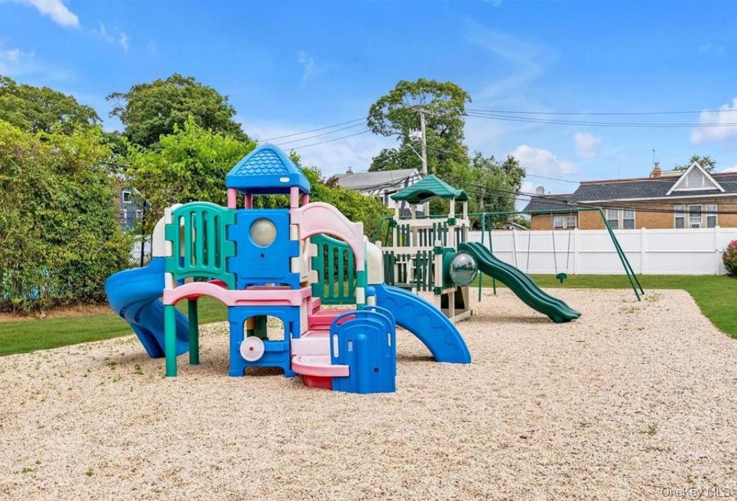 71 Biltmore Circle # 71, Huntington Station, NY 11746