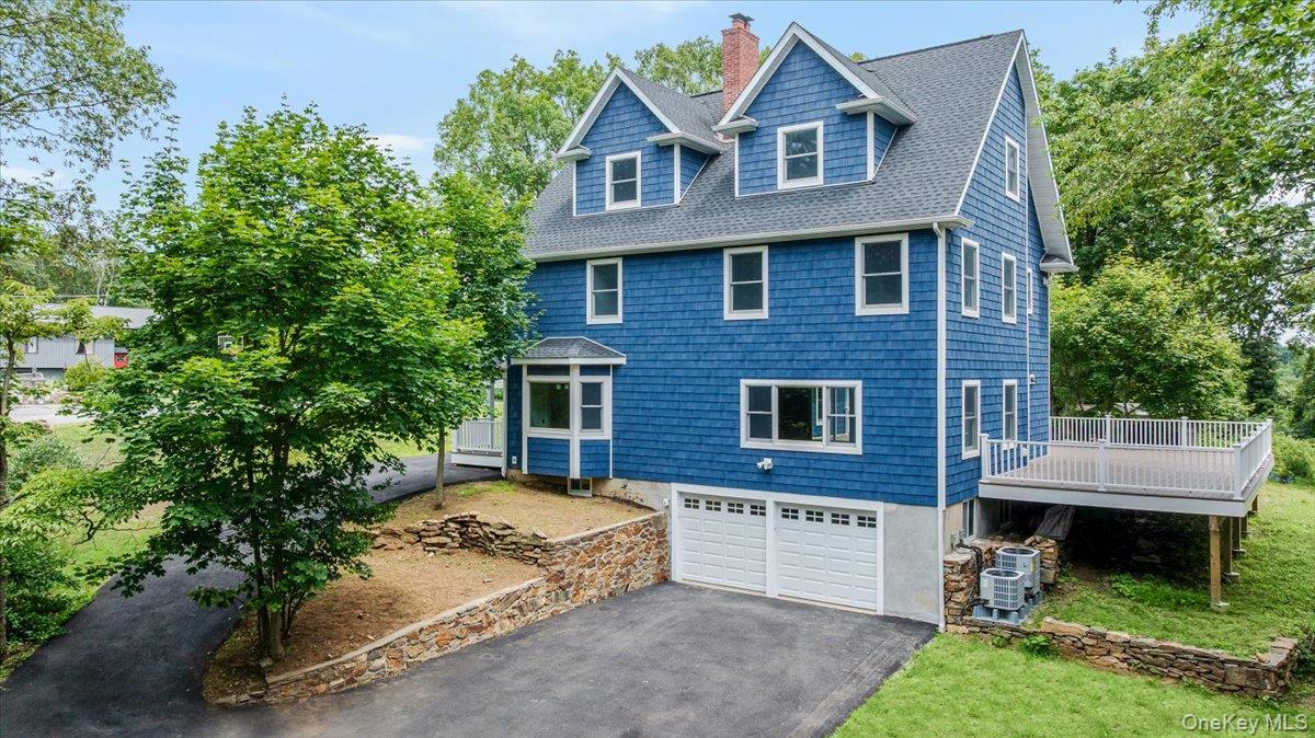 35 Summit Drive, Mahopac, NY 10541