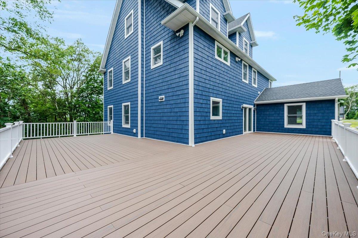 35 Summit Drive, Mahopac, NY 10541