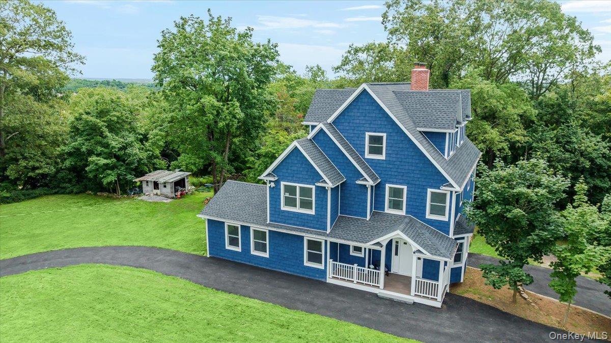 35 Summit Drive, Mahopac, NY 10541