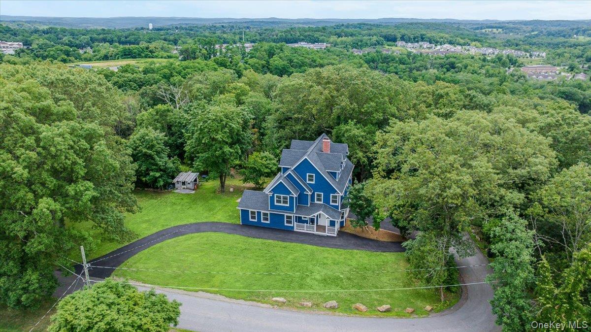 35 Summit Drive, Mahopac, NY 10541