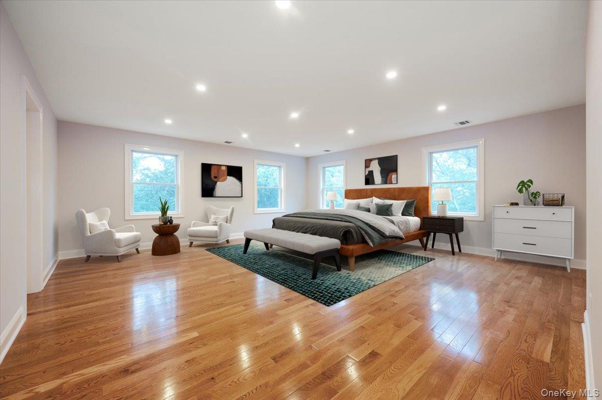 35 Summit Drive, Mahopac, NY 10541