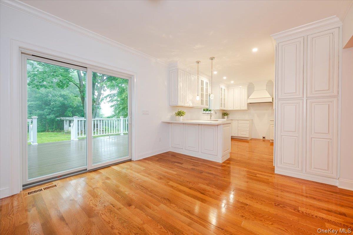 35 Summit Drive, Mahopac, NY 10541