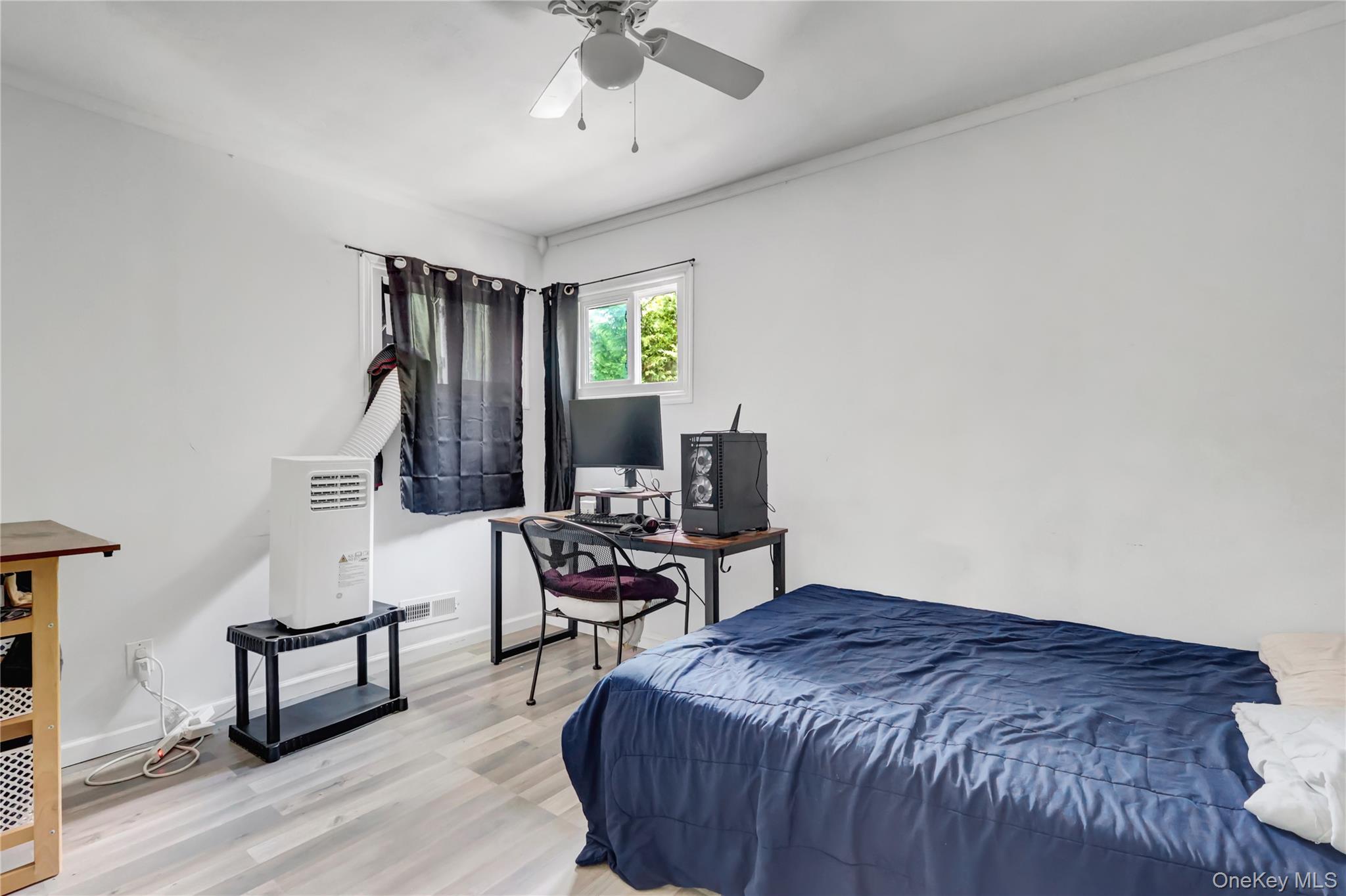 1394 E 3rd Avenue, Bay Shore, NY 11706