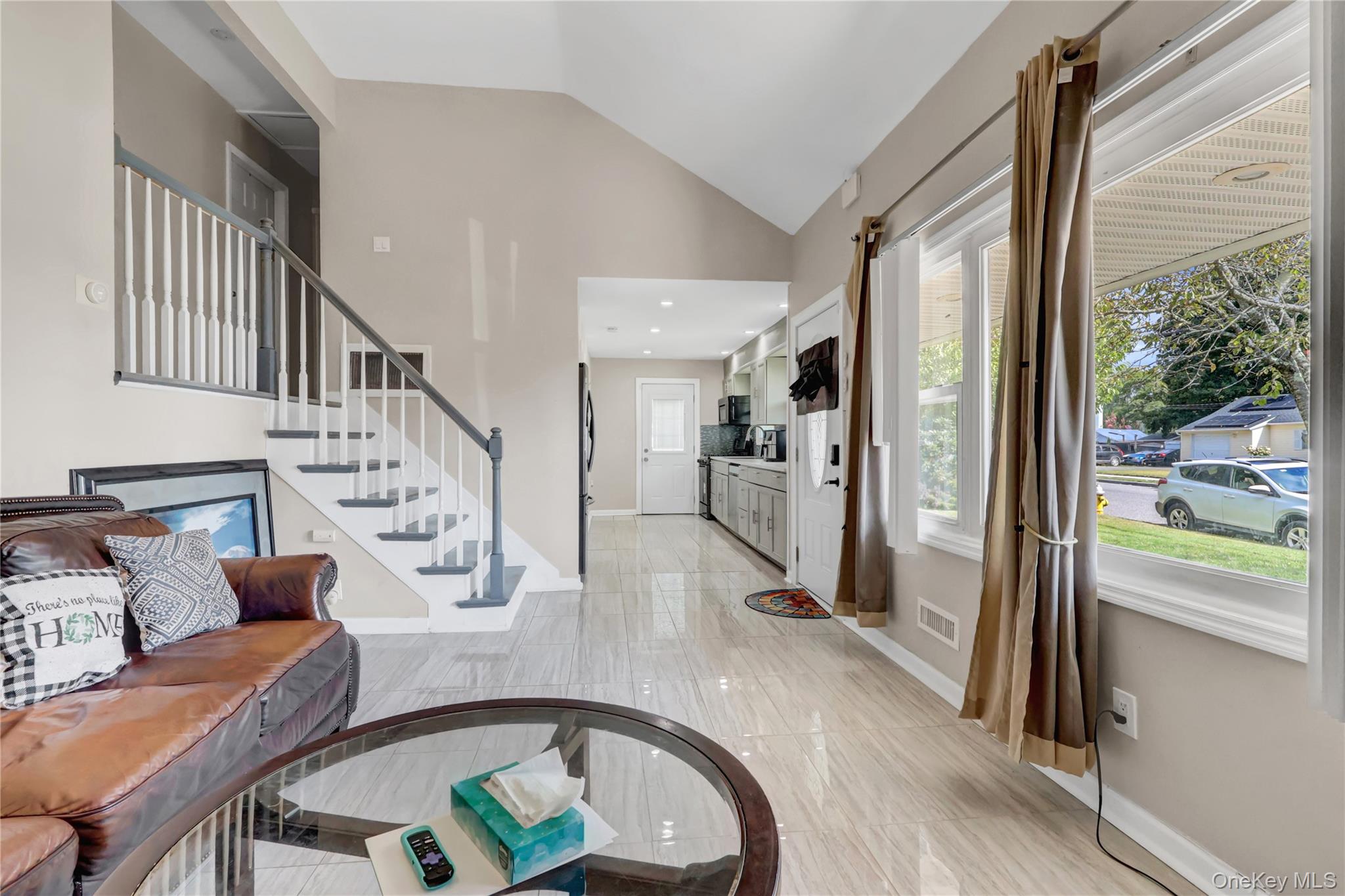 1394 E 3rd Avenue, Bay Shore, NY 11706