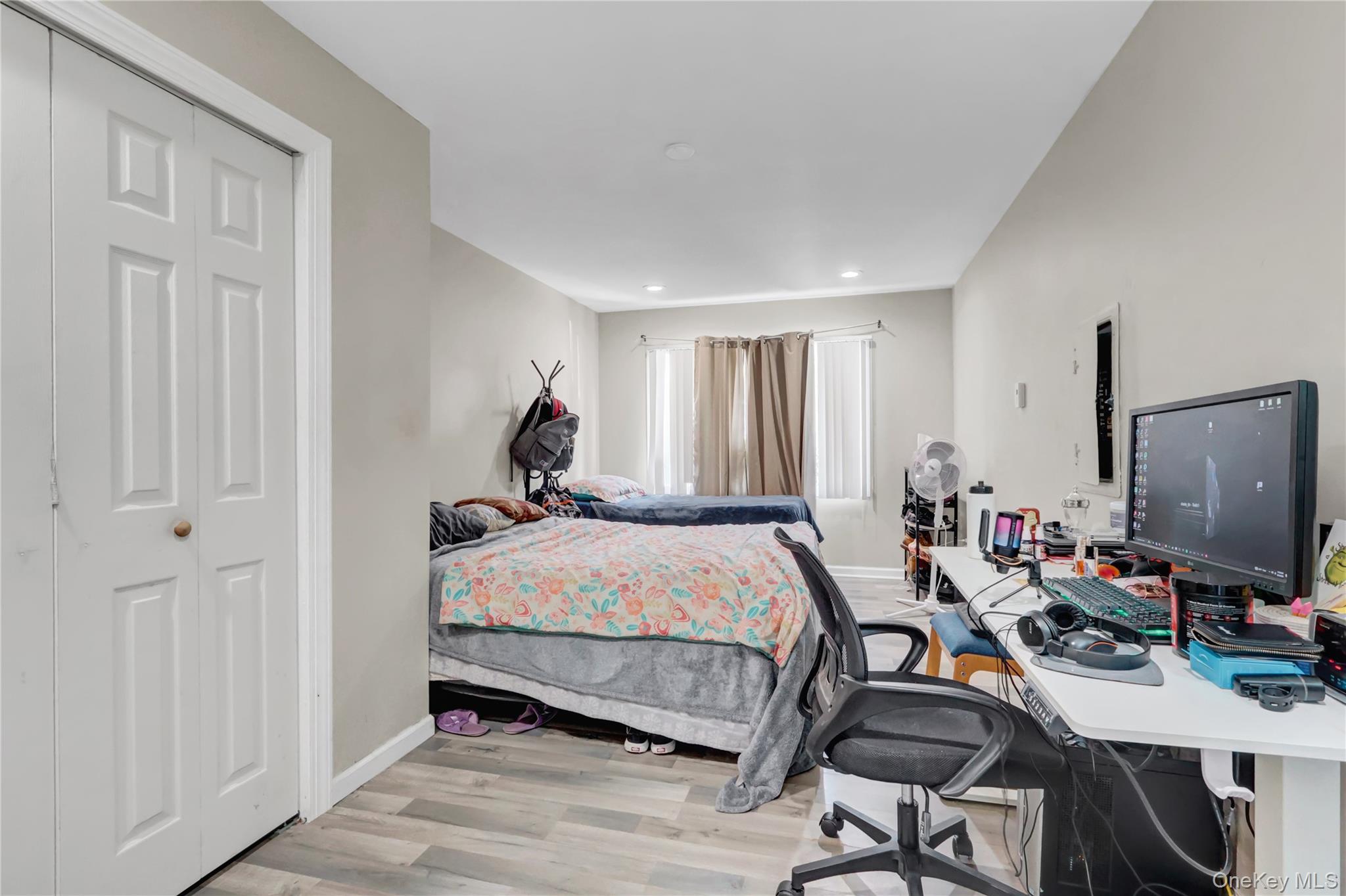 1394 E 3rd Avenue, Bay Shore, NY 11706