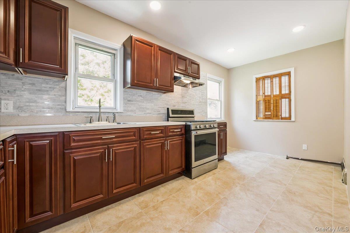 104-39 199th Street, Saint Albans, NY 11412