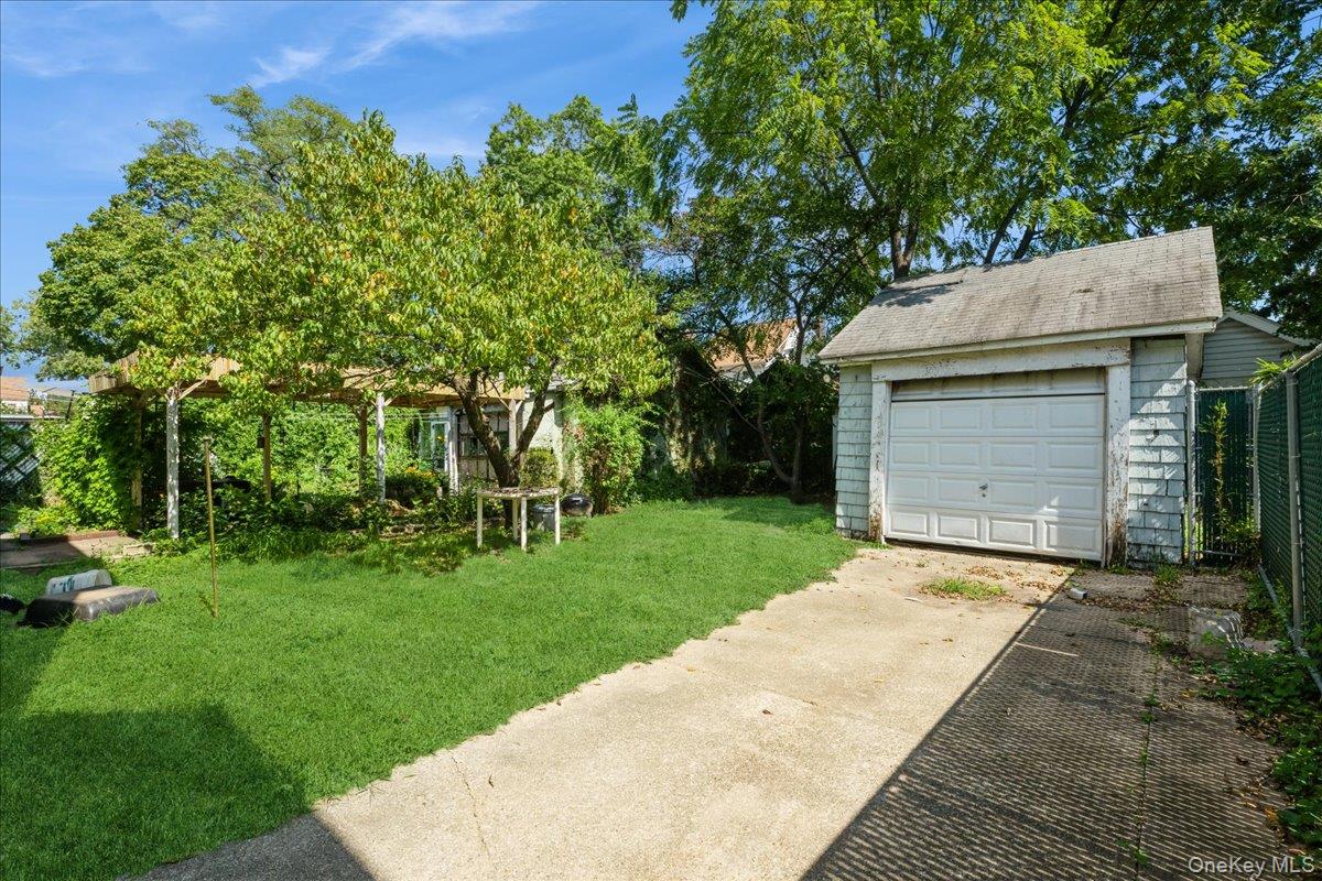 104-39 199th Street, Saint Albans, NY 11412