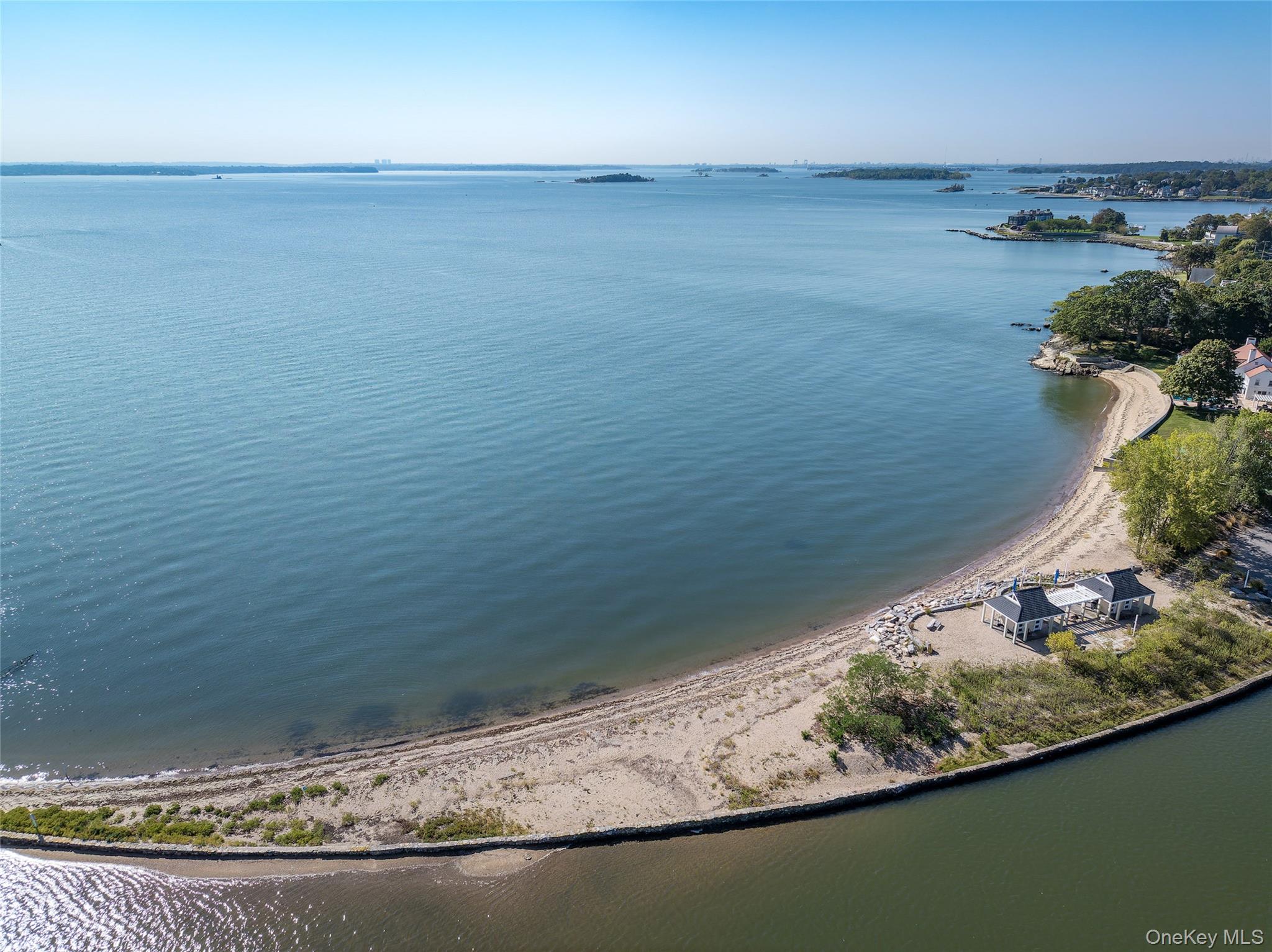 63 Premium Point, New Rochelle, NY 10801