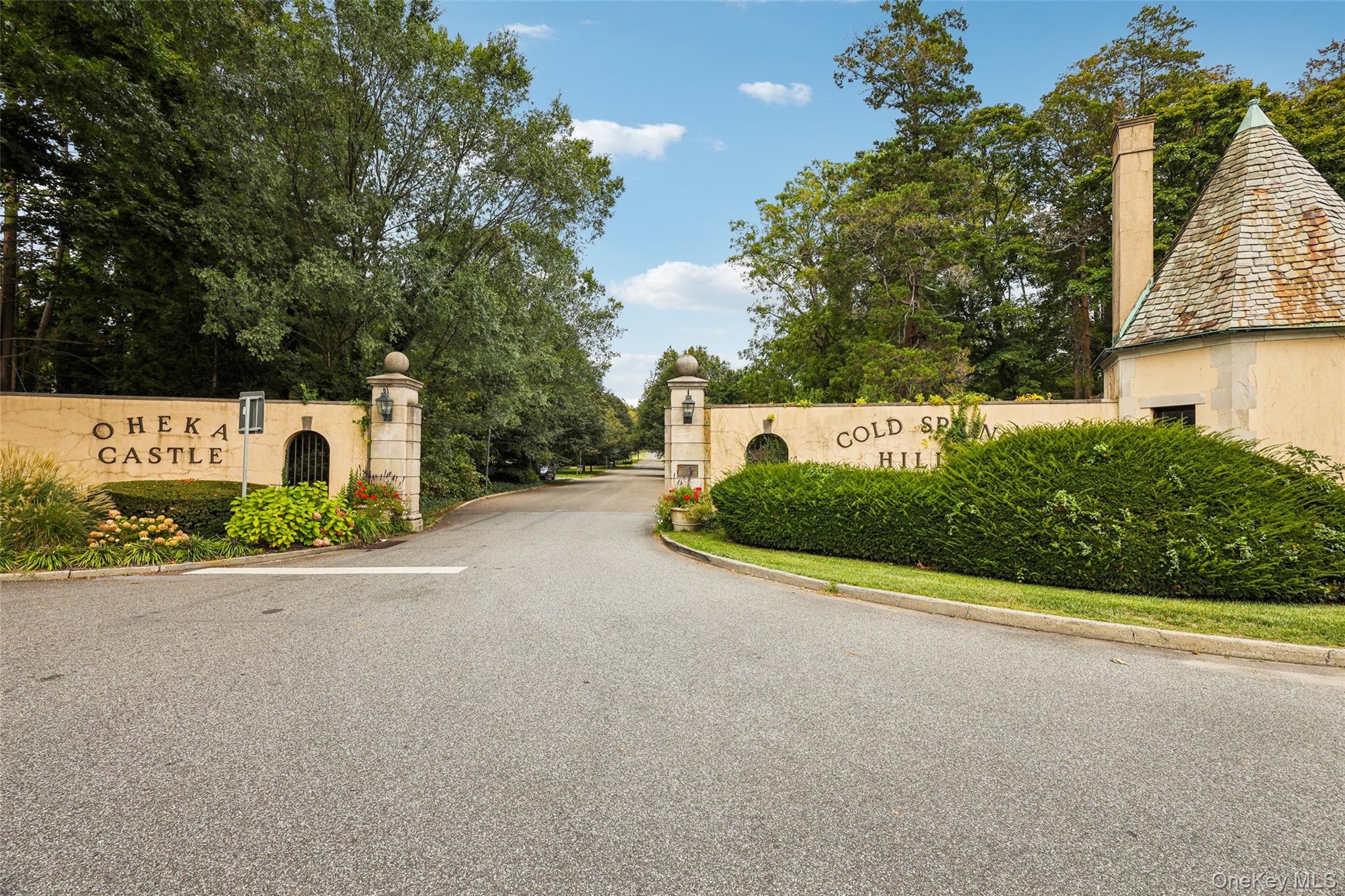 4 Club Court, Huntington, NY 11743