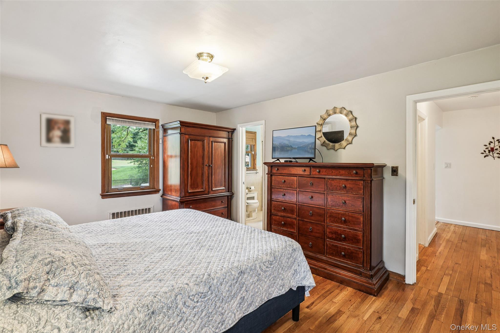 4 Club Court, Huntington, NY 11743