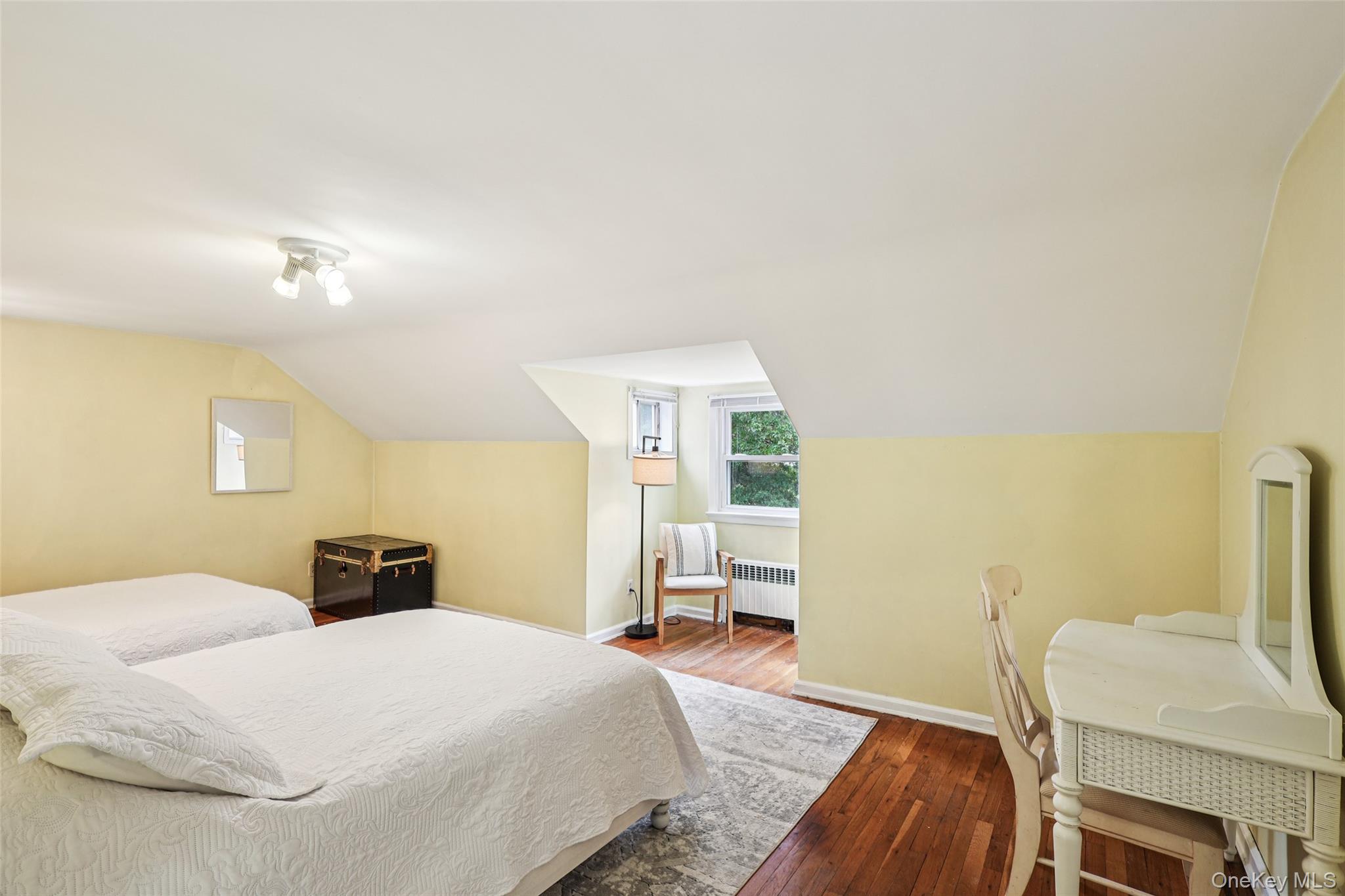 4 Club Court, Huntington, NY 11743