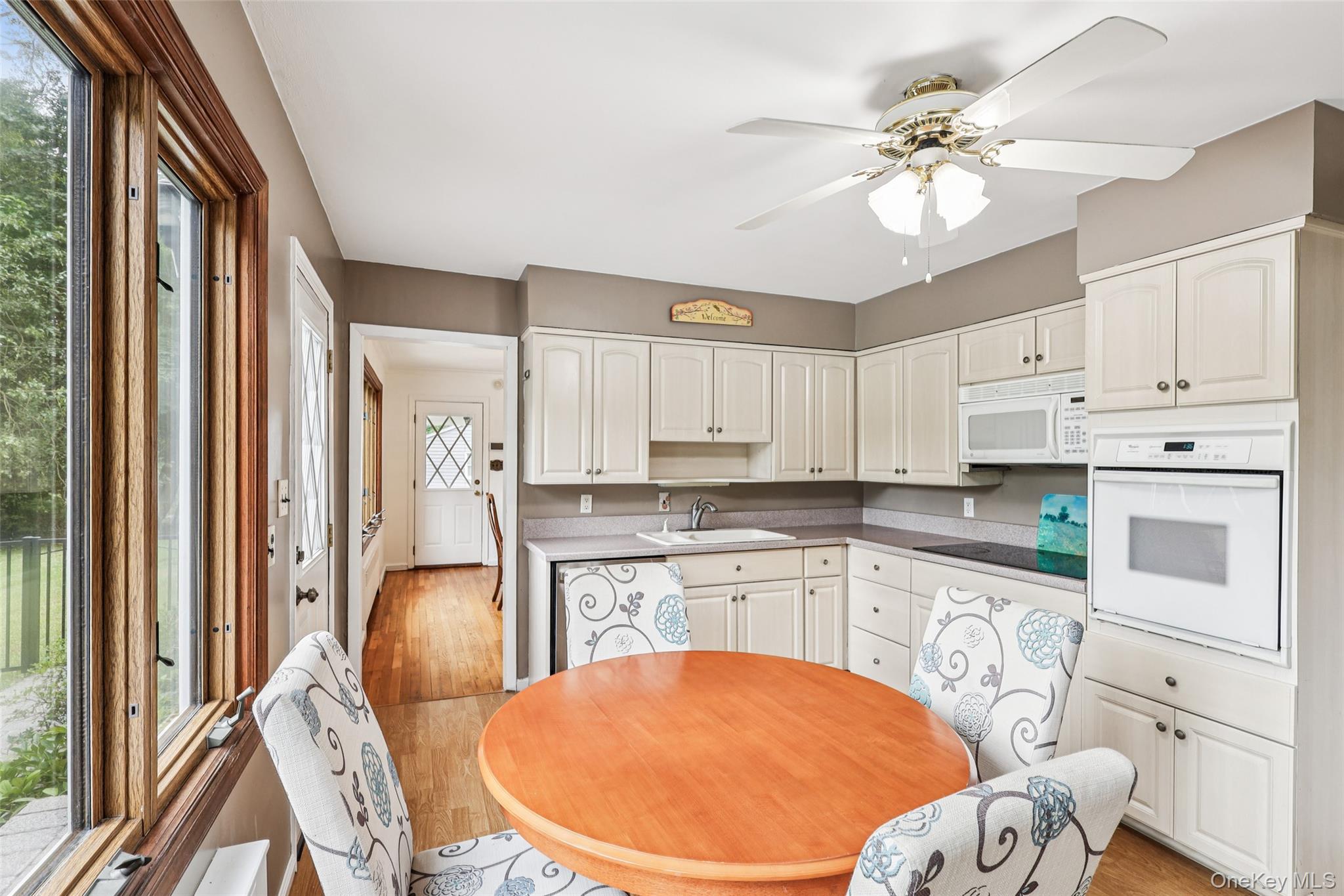 4 Club Court, Huntington, NY 11743