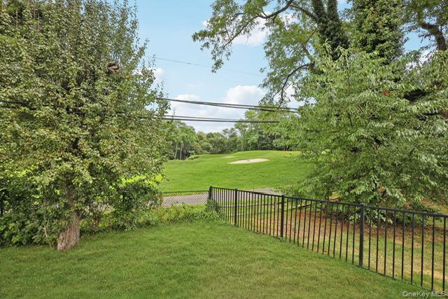 4 Club Court, Huntington, NY 11743