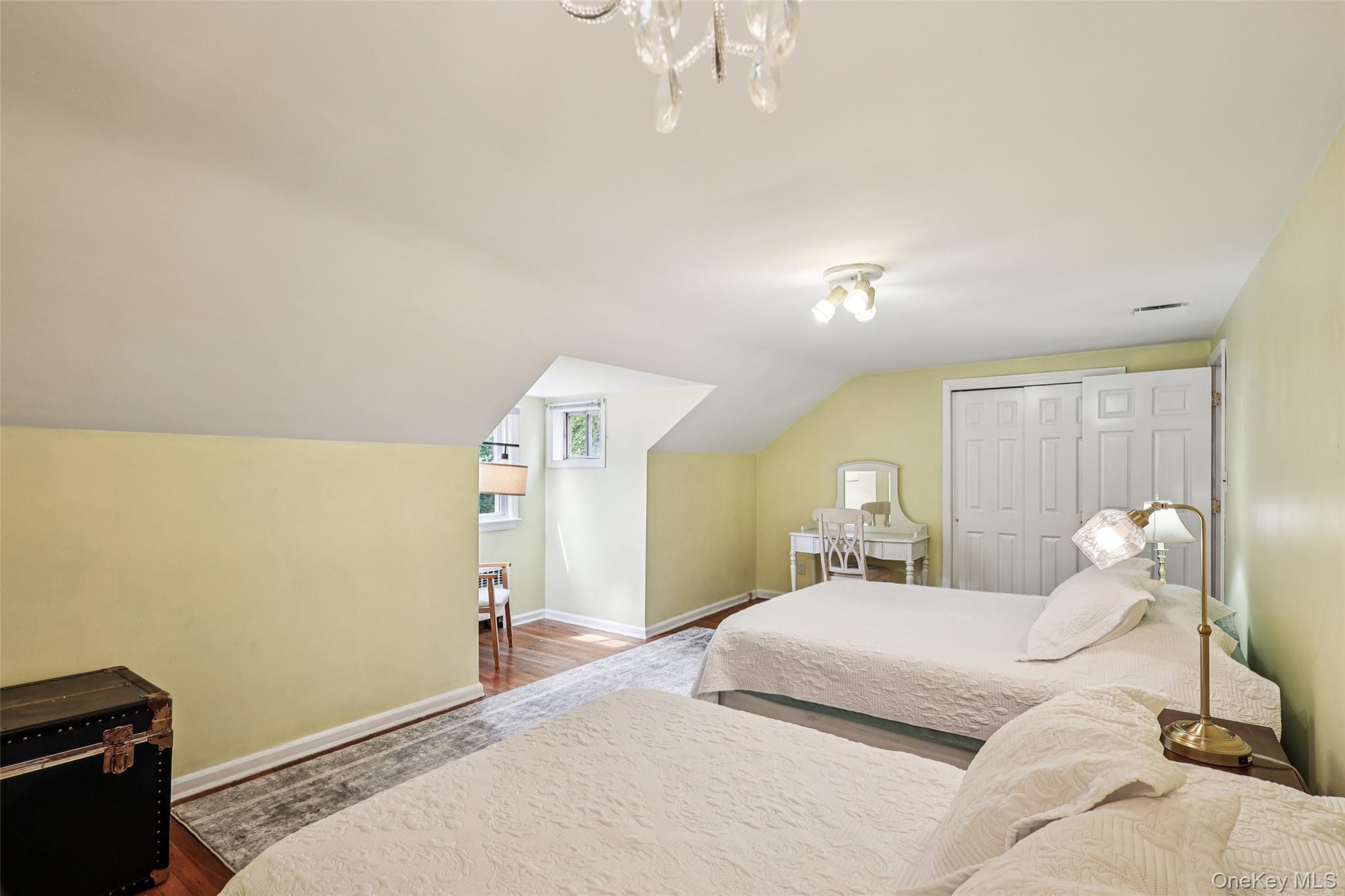 4 Club Court, Huntington, NY 11743