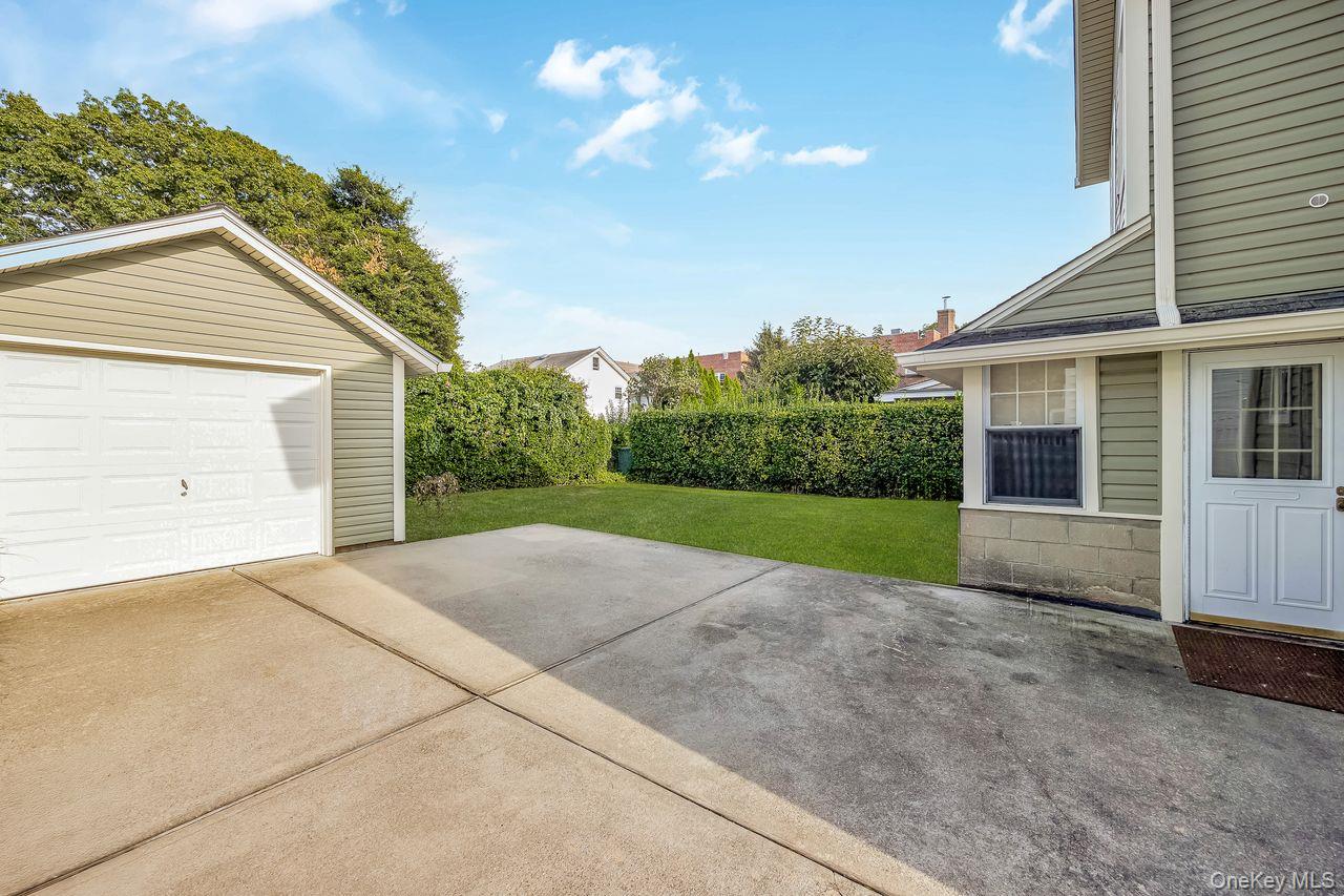 134 Marcellus Road, Mineola, NY 11501