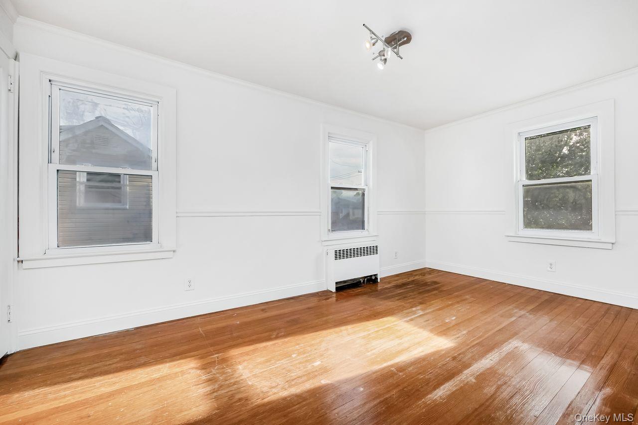 134 Marcellus Road, Mineola, NY 11501