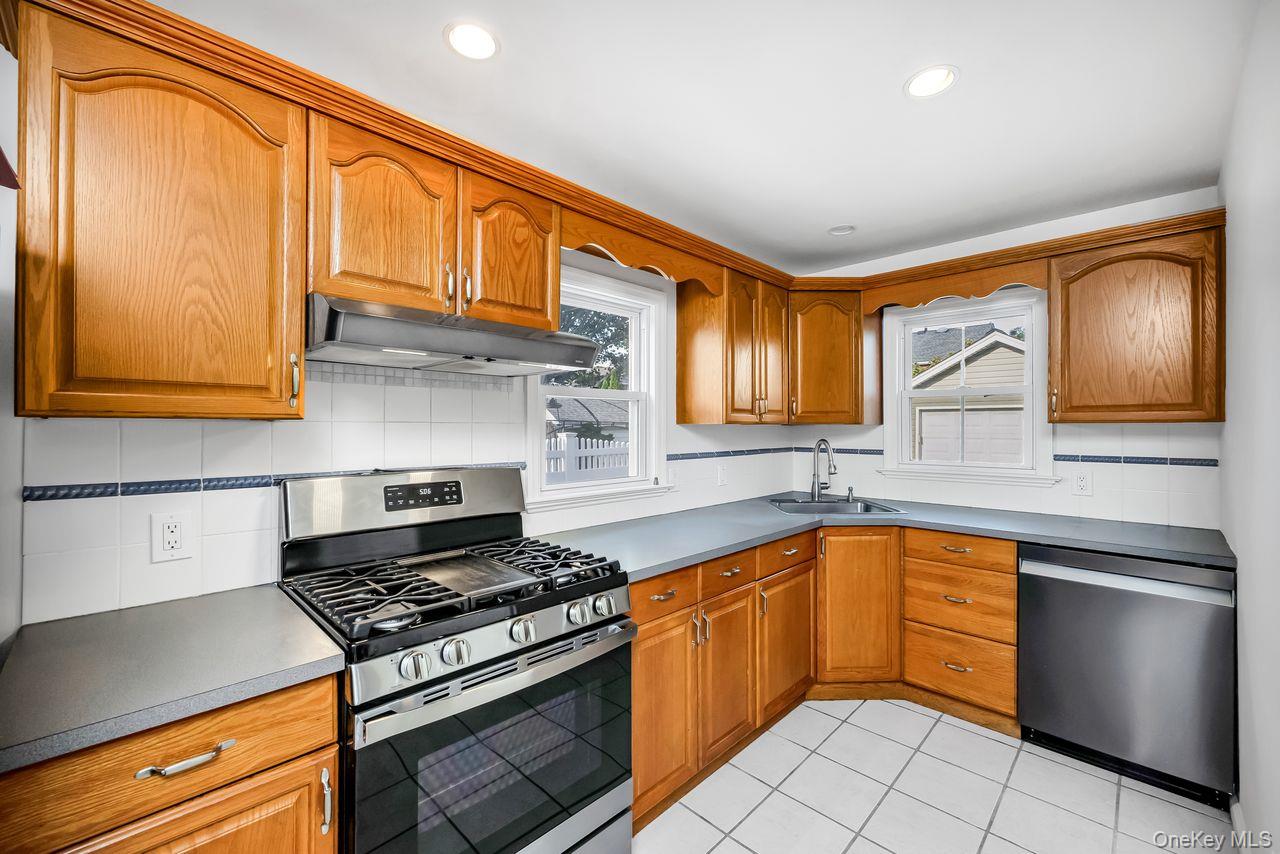 134 Marcellus Road, Mineola, NY 11501