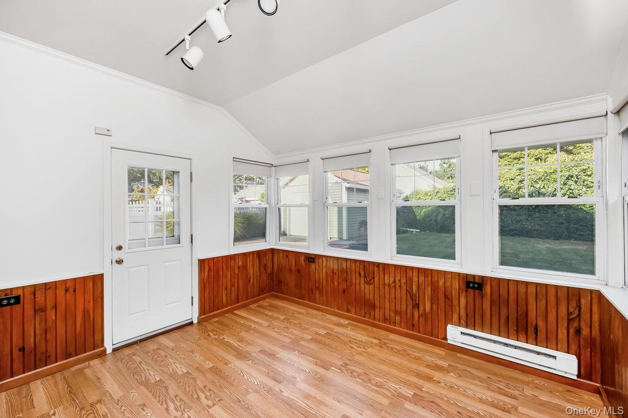 134 Marcellus Road, Mineola, NY 11501