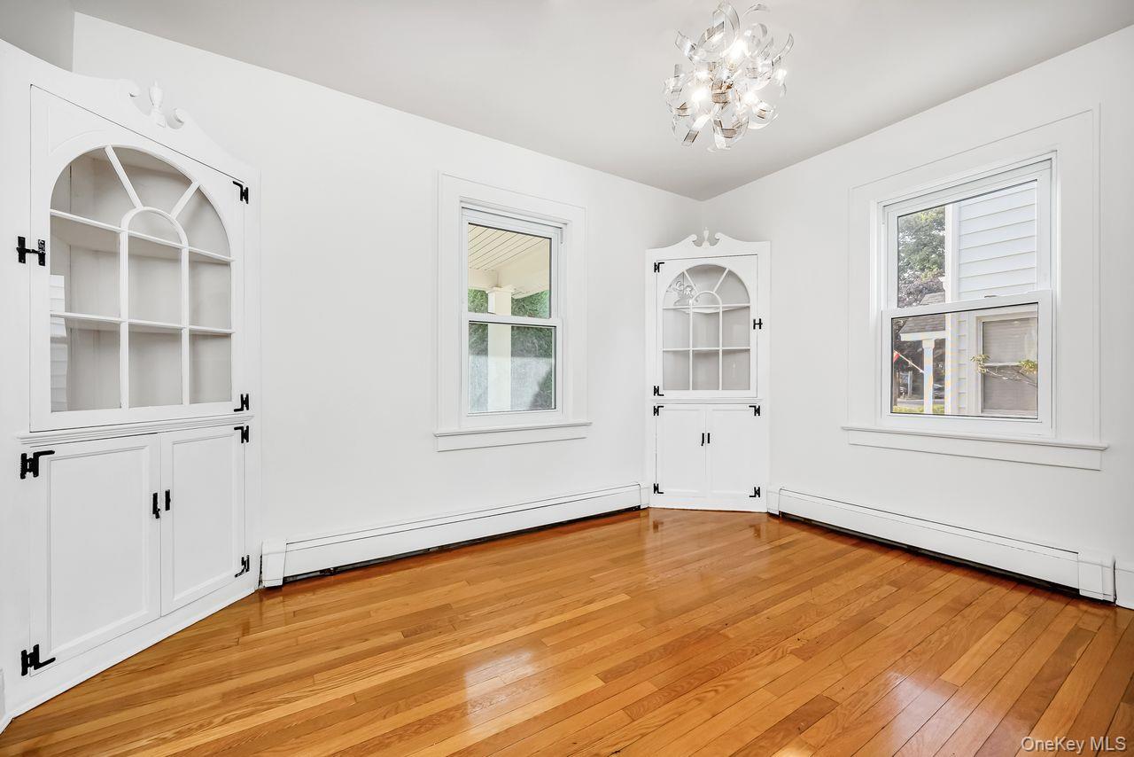 134 Marcellus Road, Mineola, NY 11501