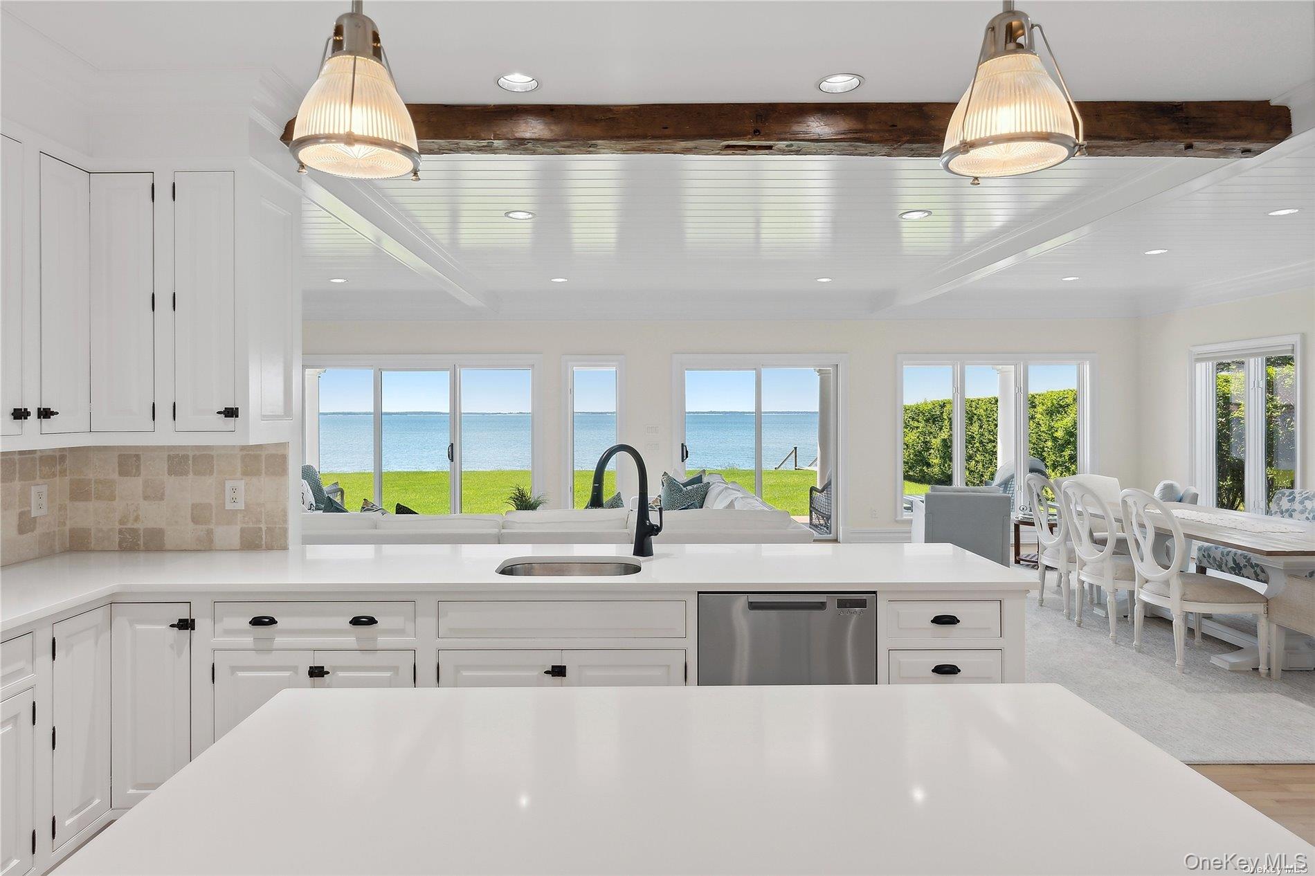 2100 Park Avenue, Mattituck, NY 11952