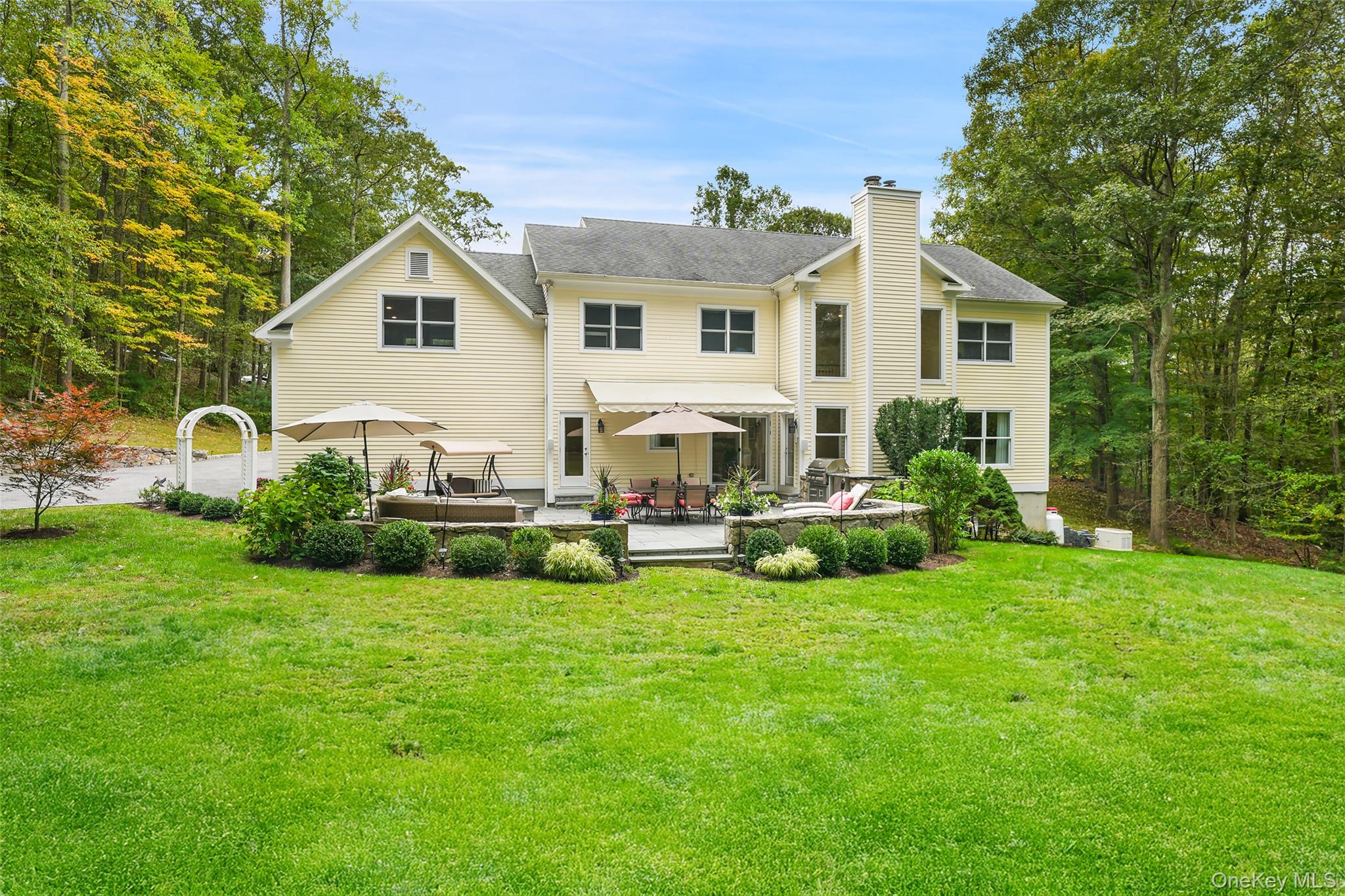 19 Ledgewood Lane, South Salem, NY 10590